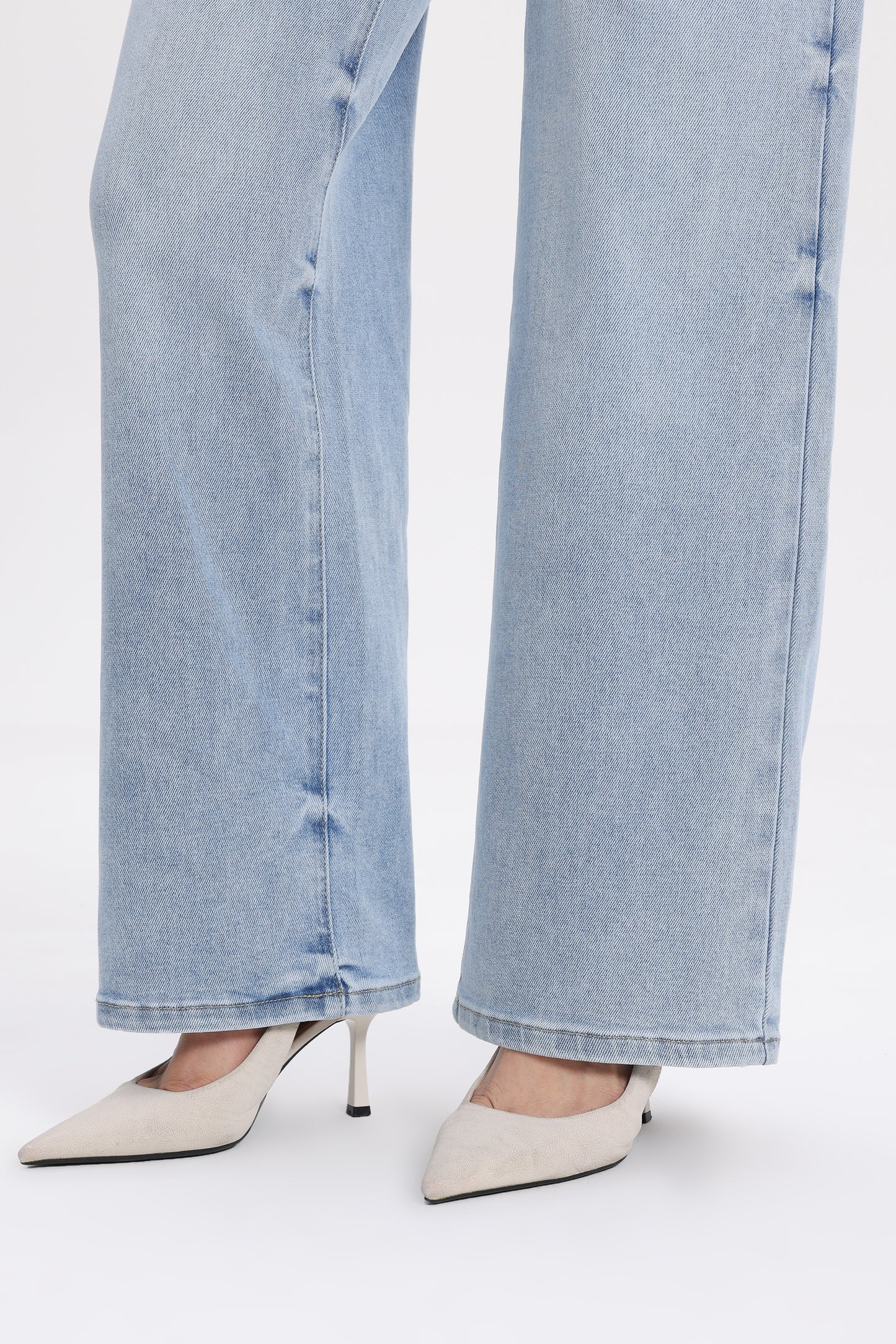 Timeless Silhouette Mid Rise Wide Leg Denim Jeans OSW8029EC