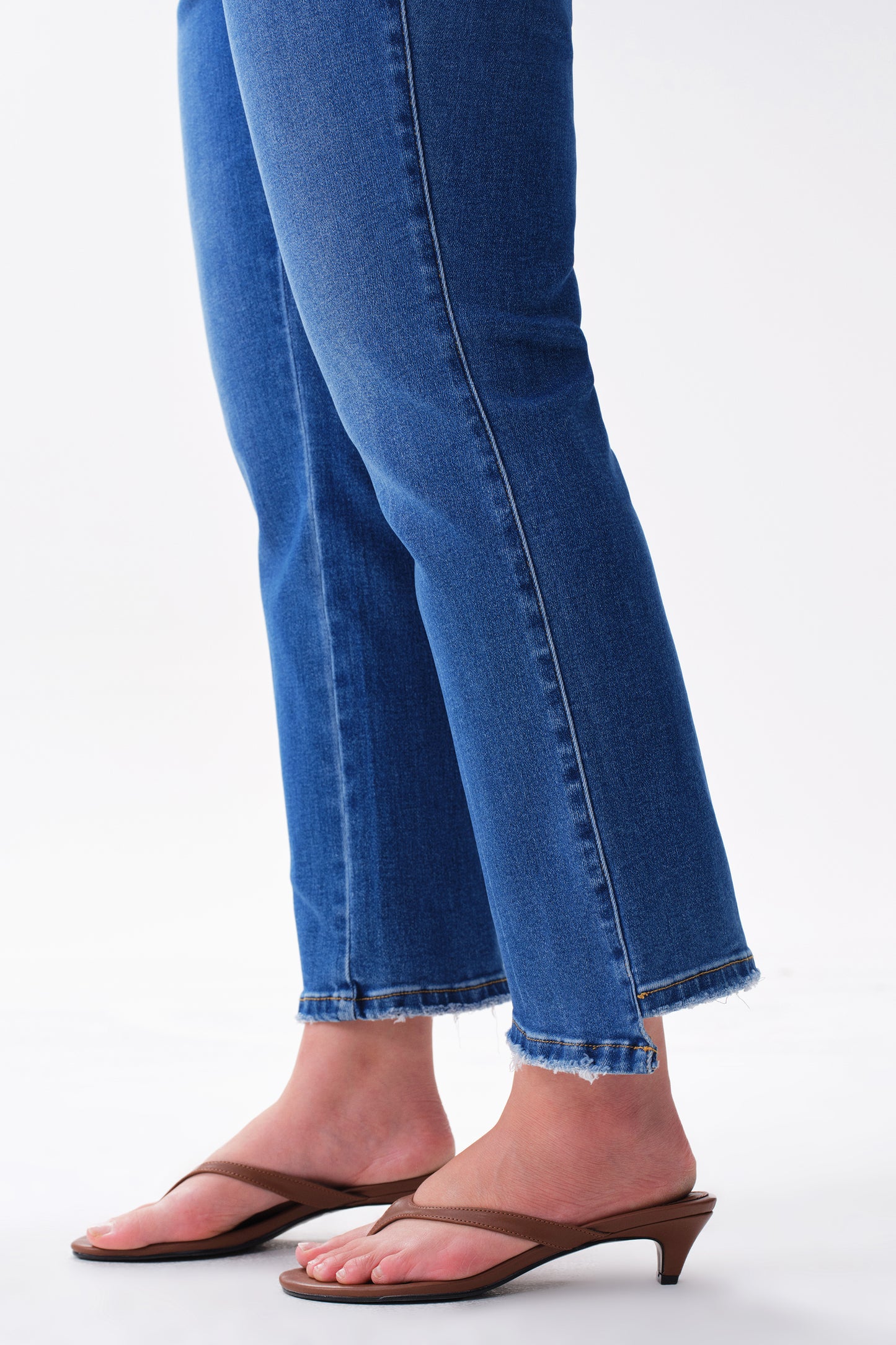 HIGH RISE STRAIGHT CROPPED JEANS ESFT630508-P