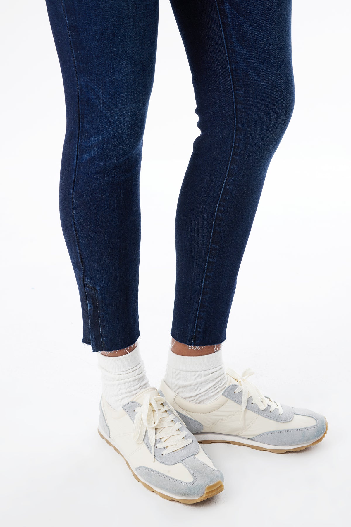 The Luna Low Rise Skinny Cropped Jeans ESFS640203