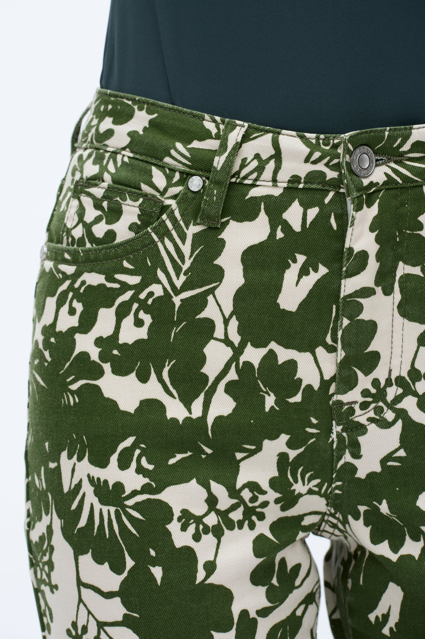 High-Waisted High Stretch Bootcut Floral Print Jeans OSF1136