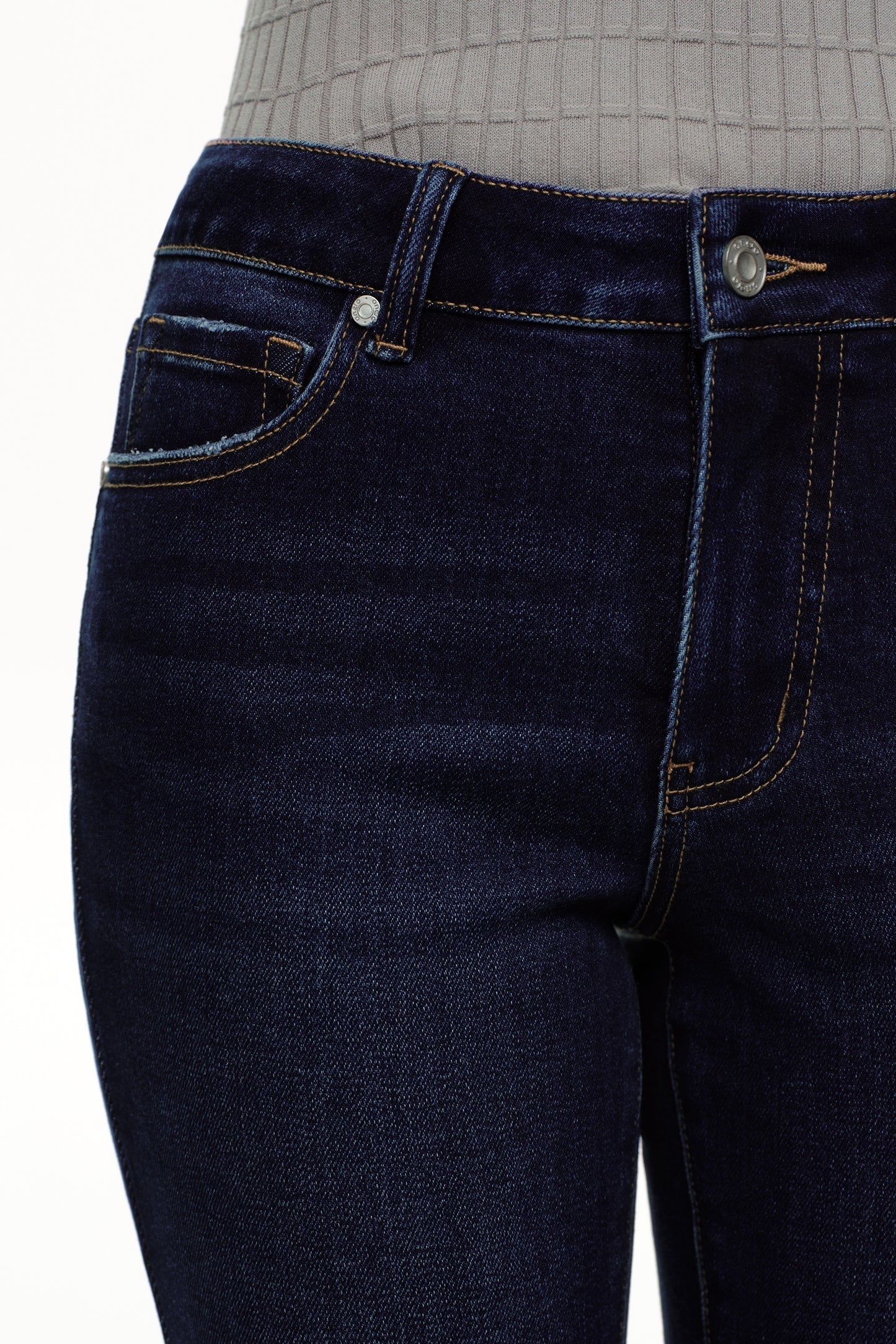 Flattering High Rise Flare Denim Jeans OSF1148EC