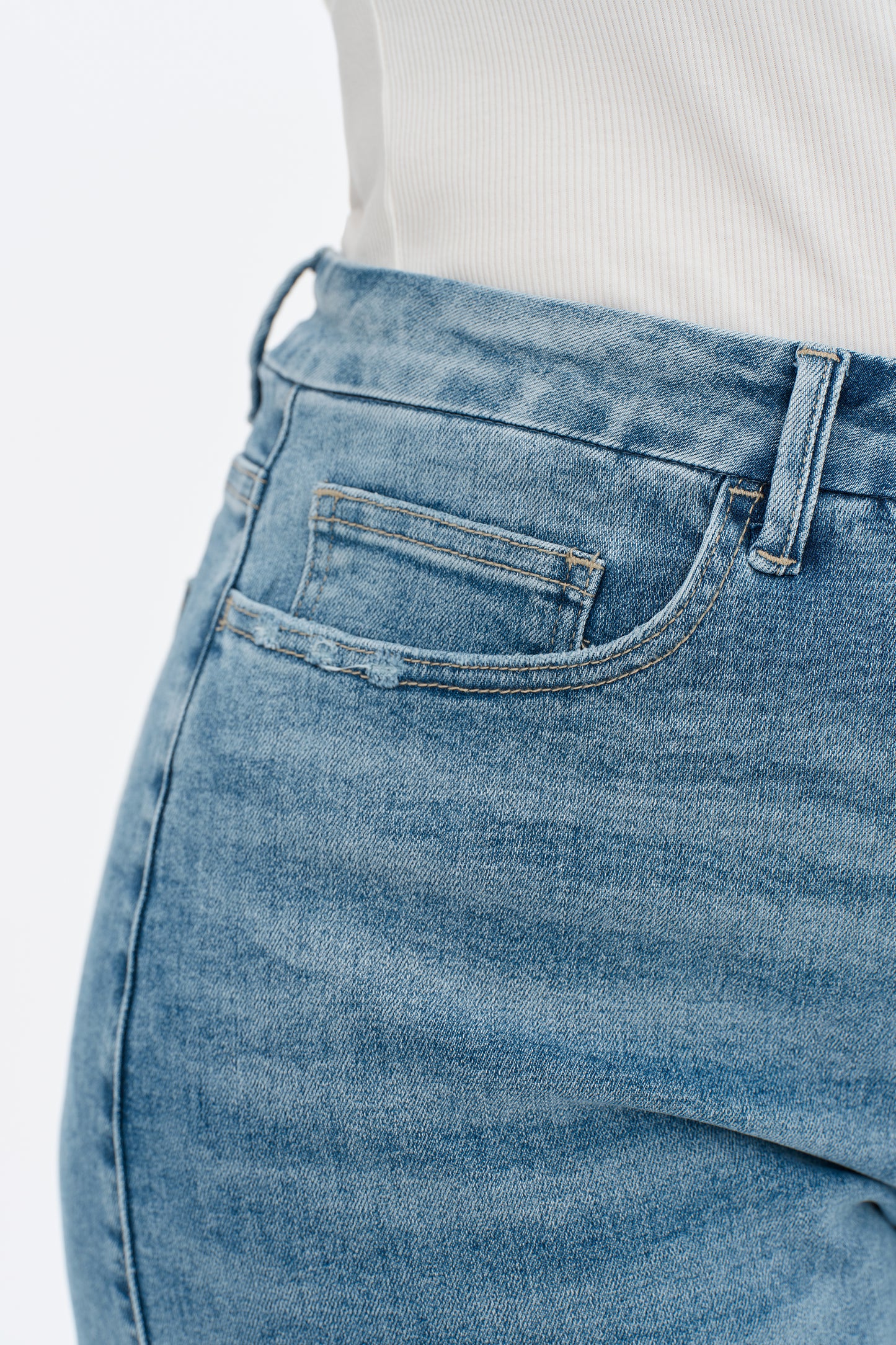 Plus Size Mid Rise Wide Leg Jeans Raw Hem Vintage OSW8019-P