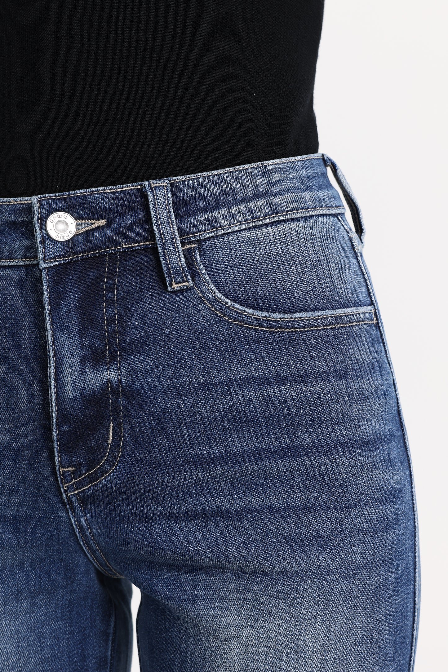 High Rise Relaxed Straight Jeans OST5033