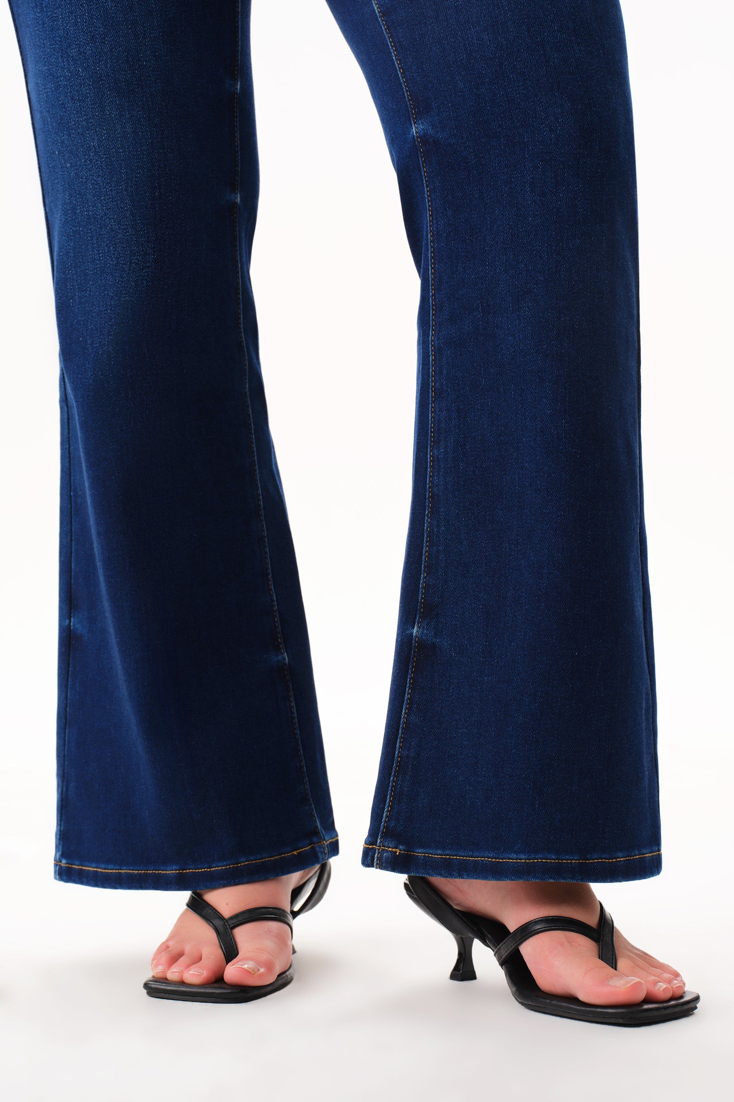Plus Szie Flattering Mid Rise Flare Denim Jeans OSF1148EC-P