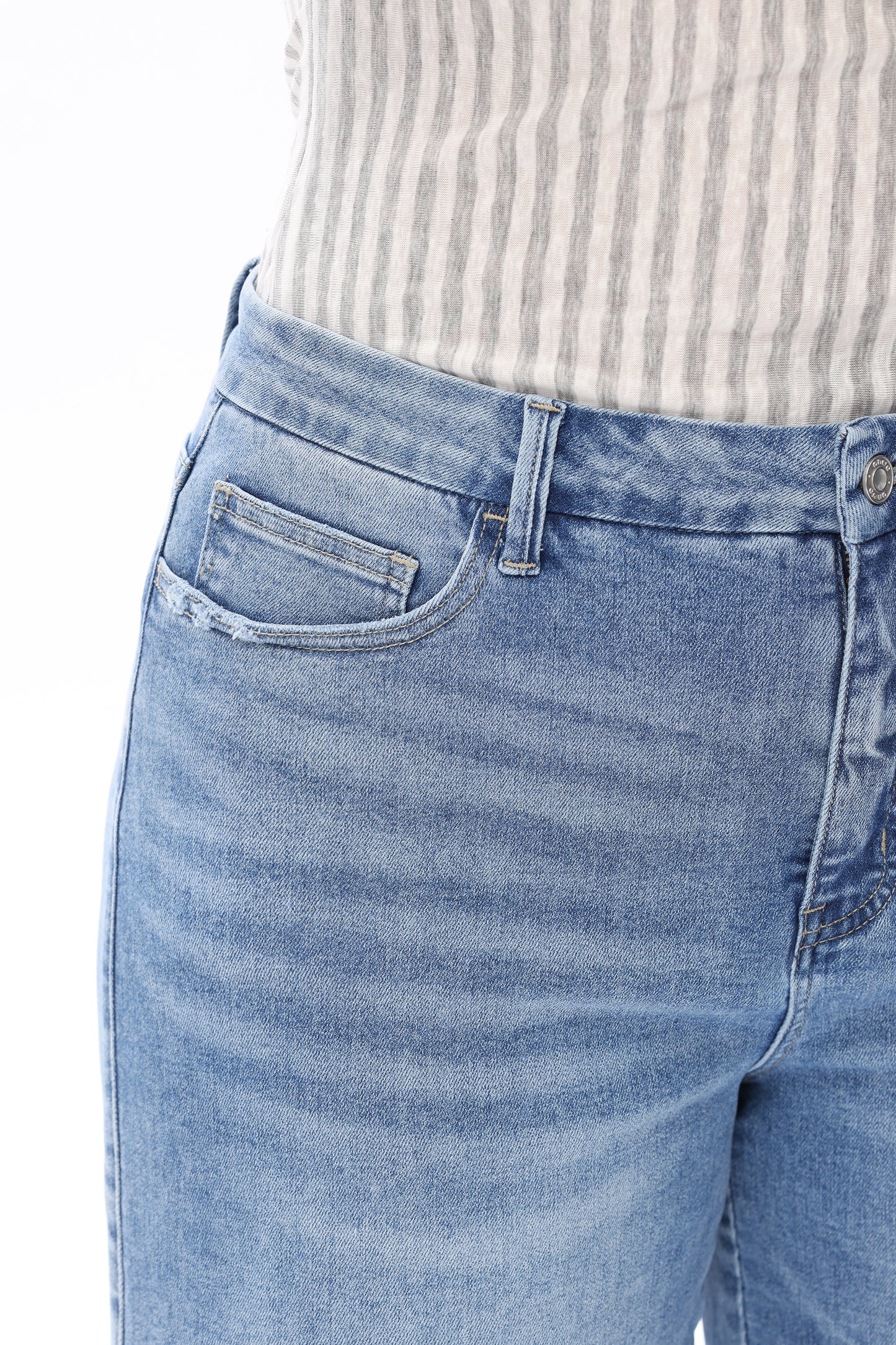 MID RISE WIDE LEG JEANS RAW HEM VINTAGE DENIM OSW8019-P