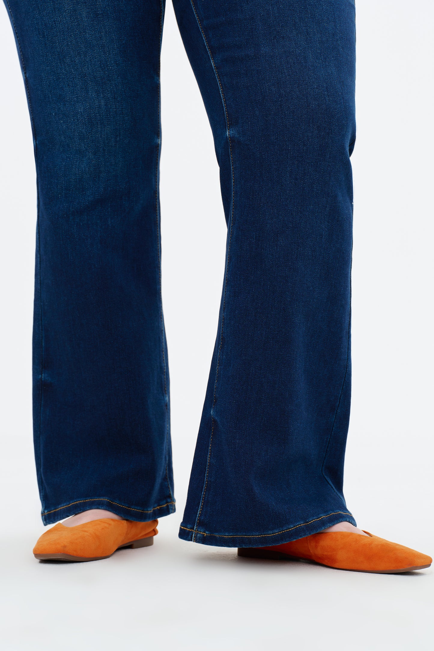Plus Szie Flattering Mid Rise Flare Denim Jeans OSF1148EC-P