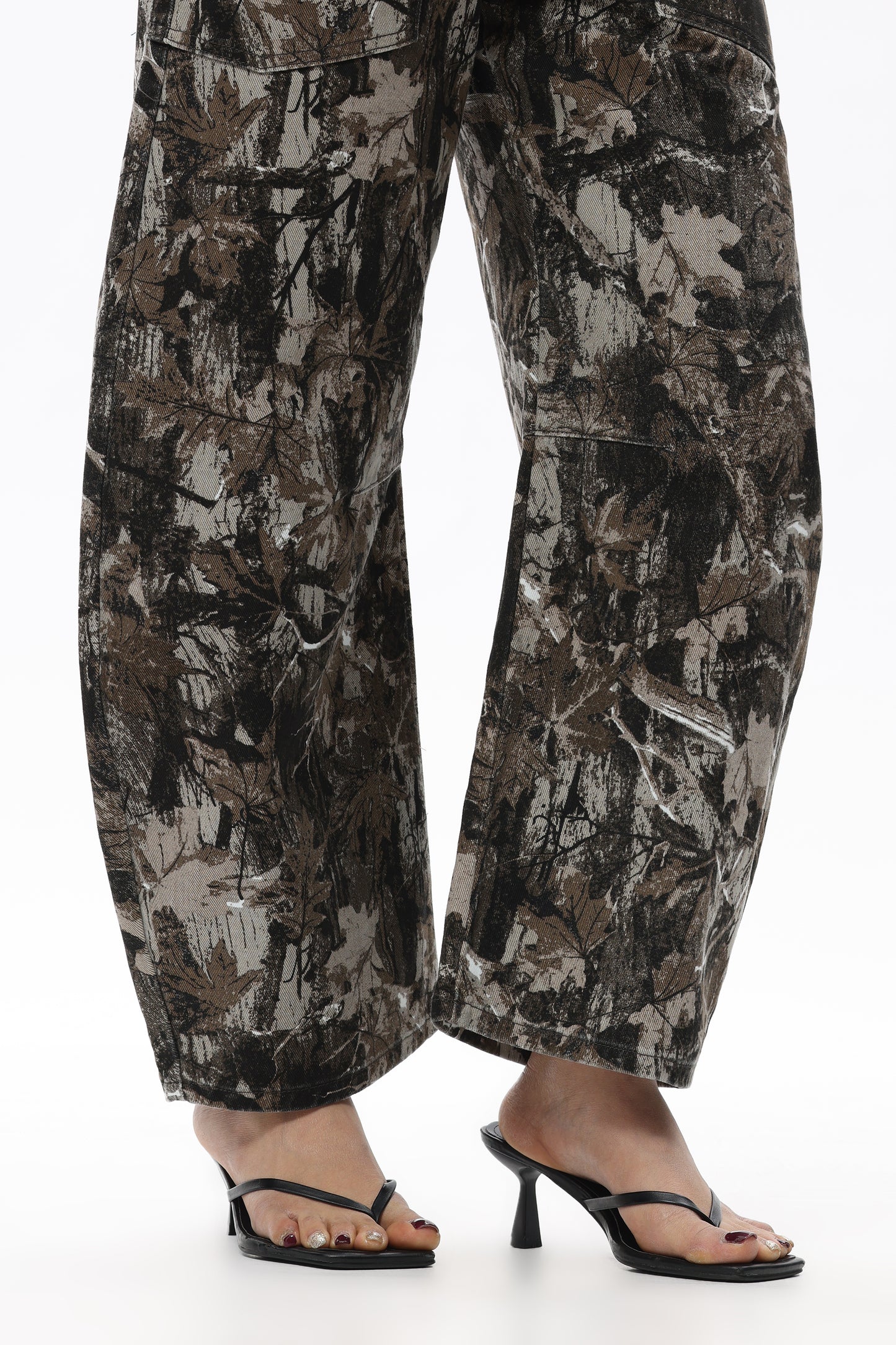 Baggy Bohemia Mid Rise Barrel Print Pants OSOX011