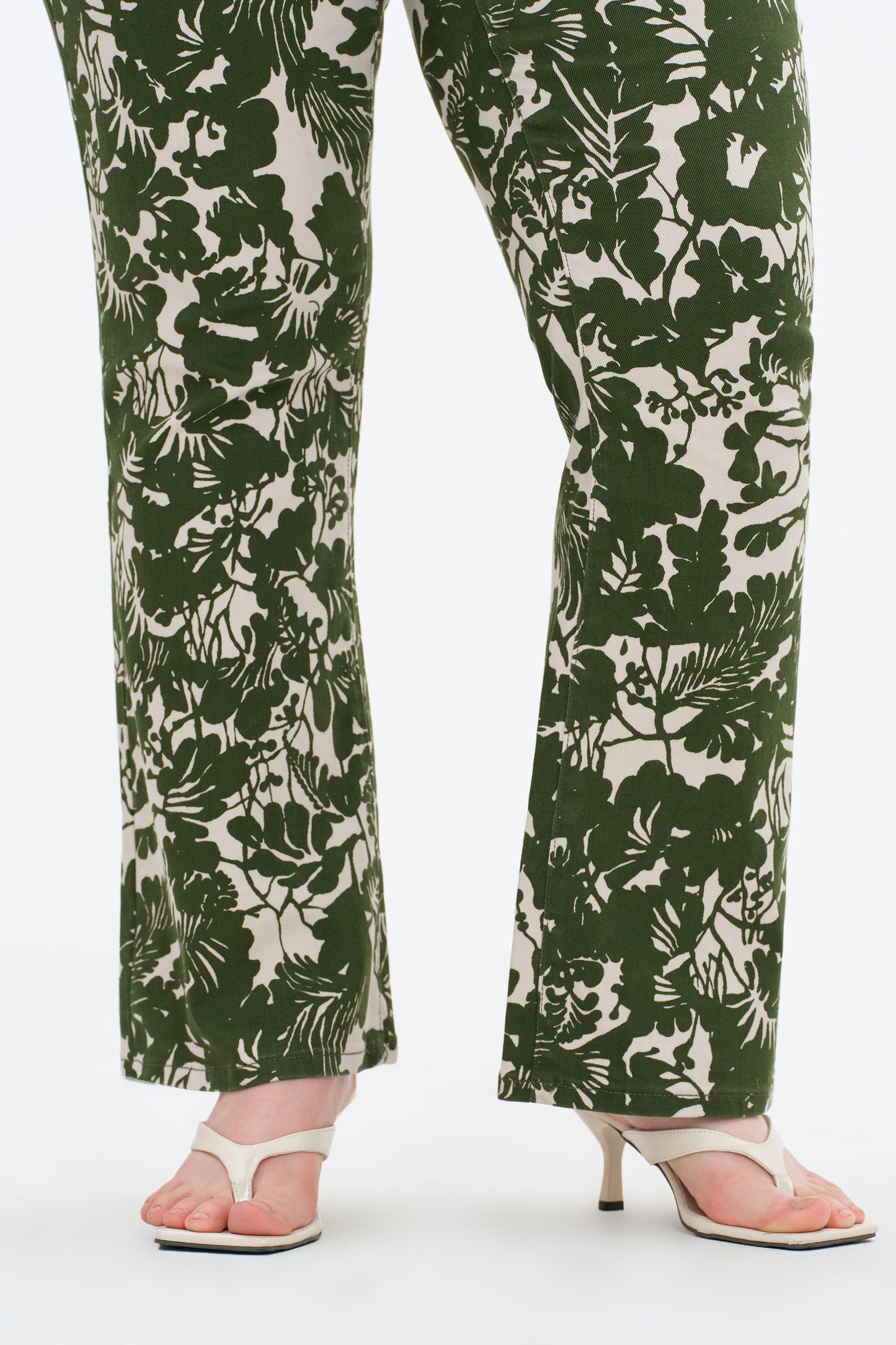 Plus Size High-Waisted High Bootcut Floral Print Jeans OSF1136-P