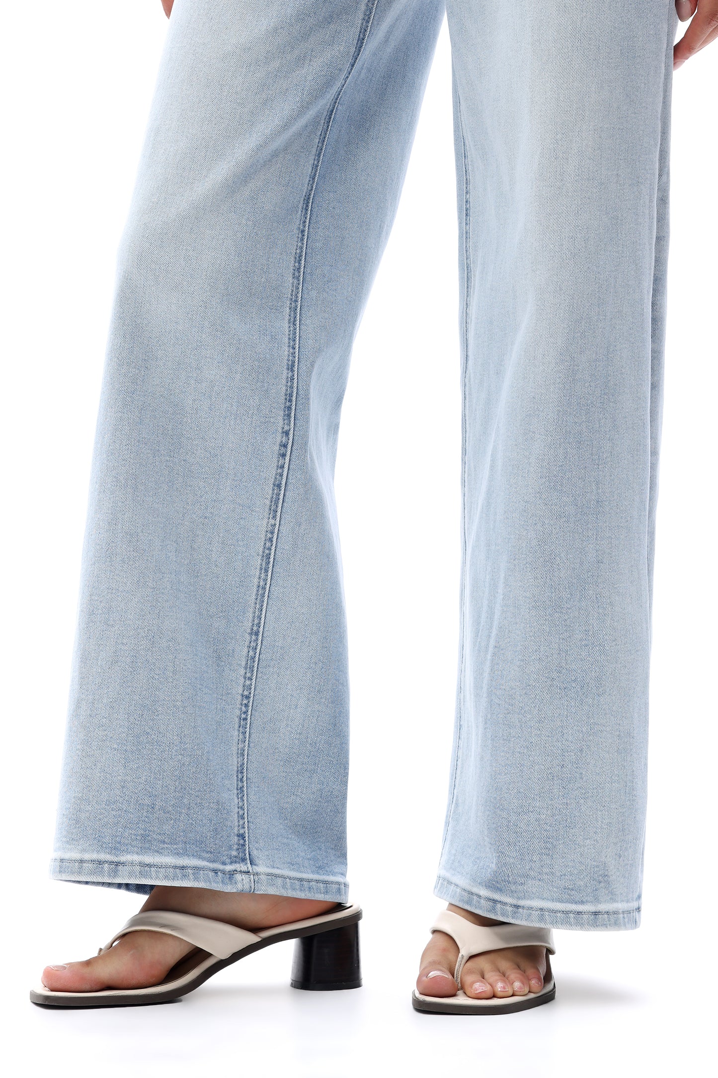 BBL Mid Rise Wide Leg Relaxed Jeans BG8001