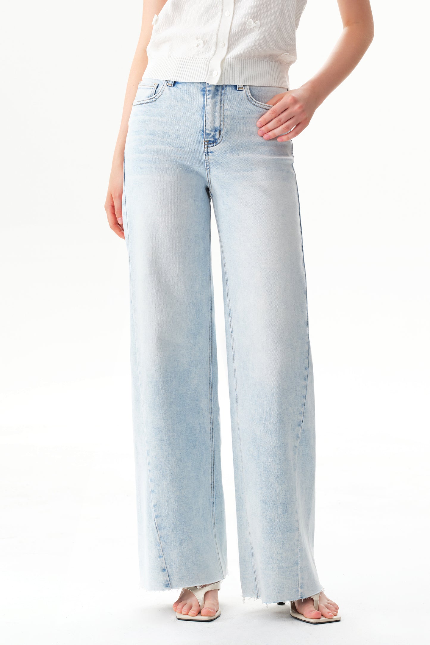 Flattering Soft Faded Wash High Rise Wide Leg Denim Jeans OSW8185