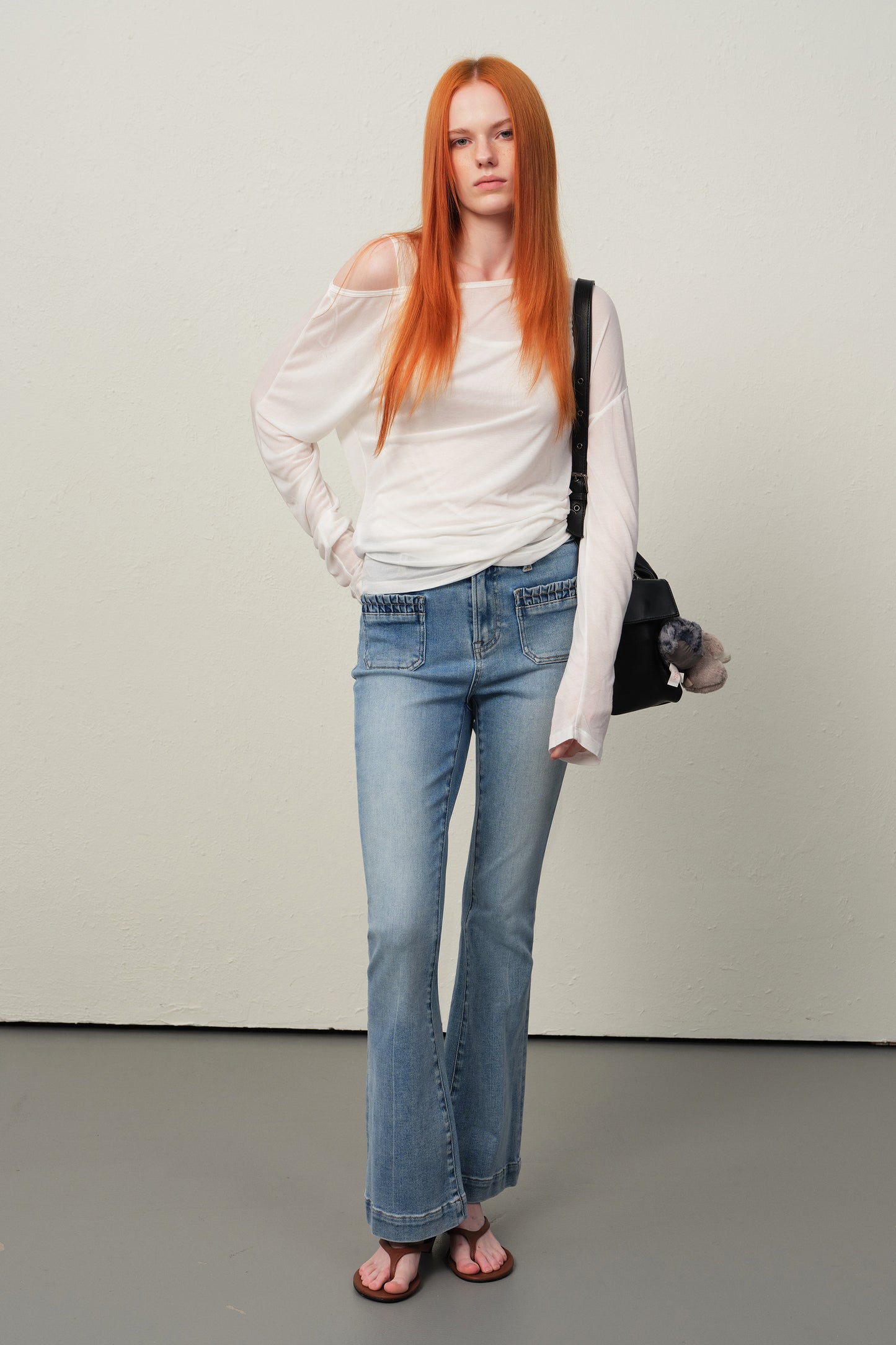 HIGH RISE BOOTCUT FULL JEANS ESFF640110