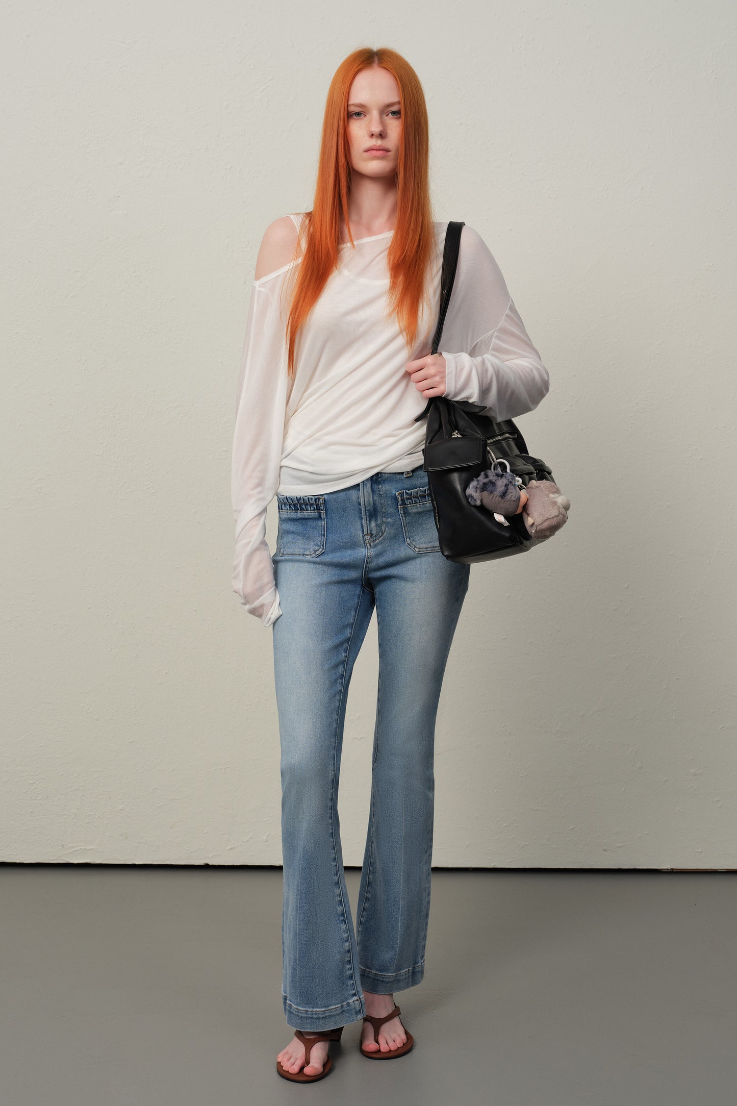 HIGH RISE BOOTCUT FULL JEANS ESFF640110