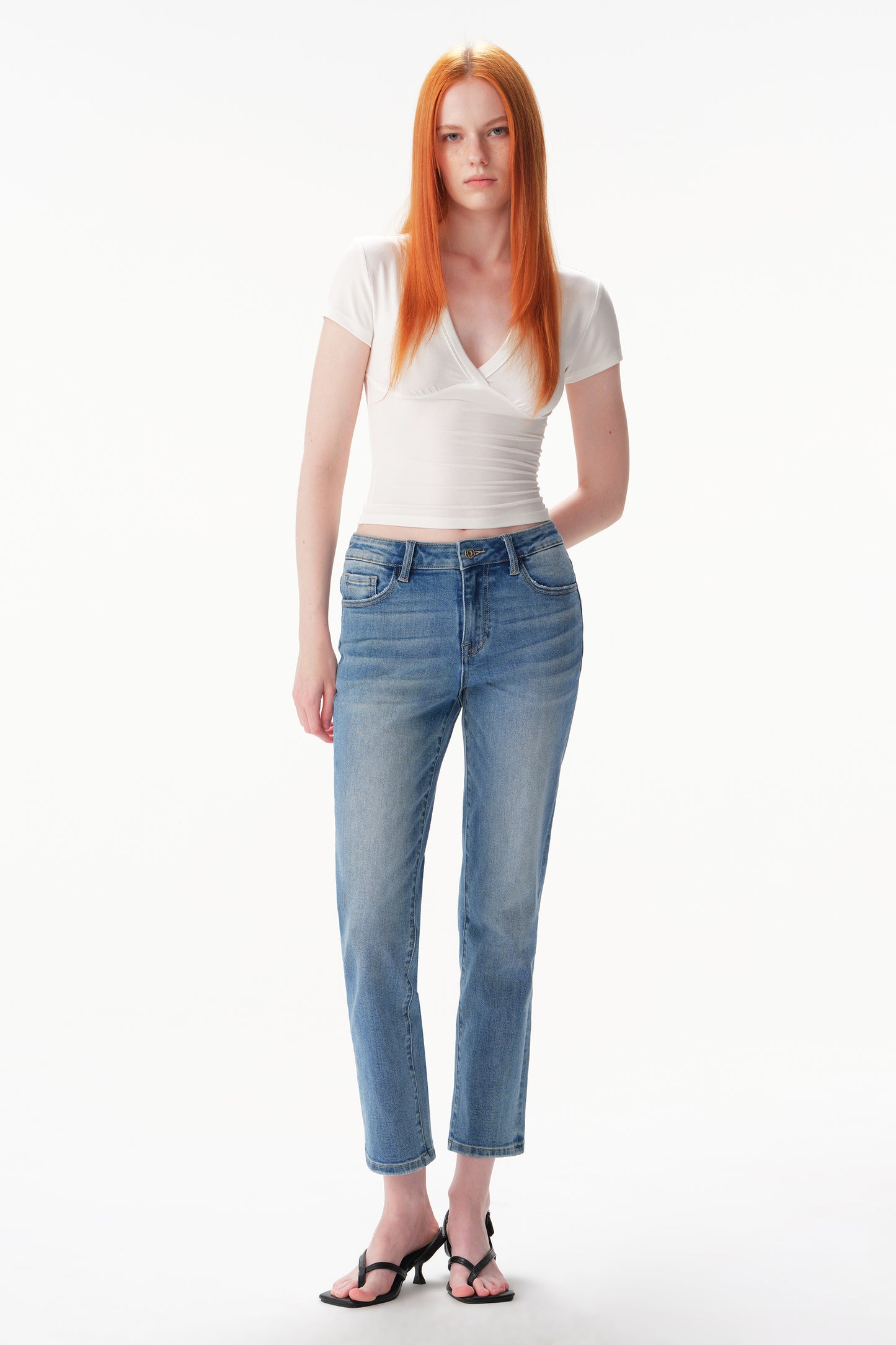 Mid Rise Straight Ankle Jeans ESFT630512
