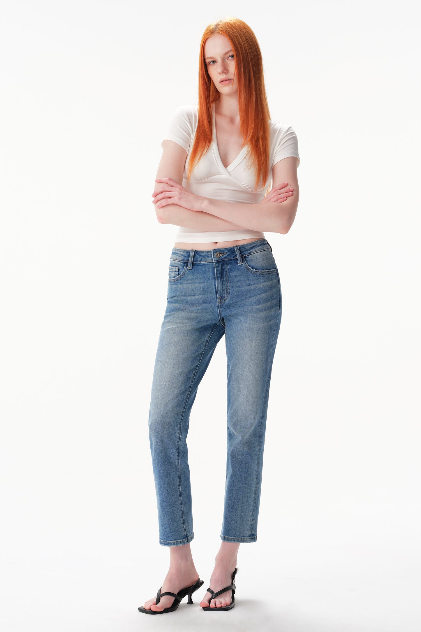 Mid Rise Straight Ankle Jeans ESFT630512