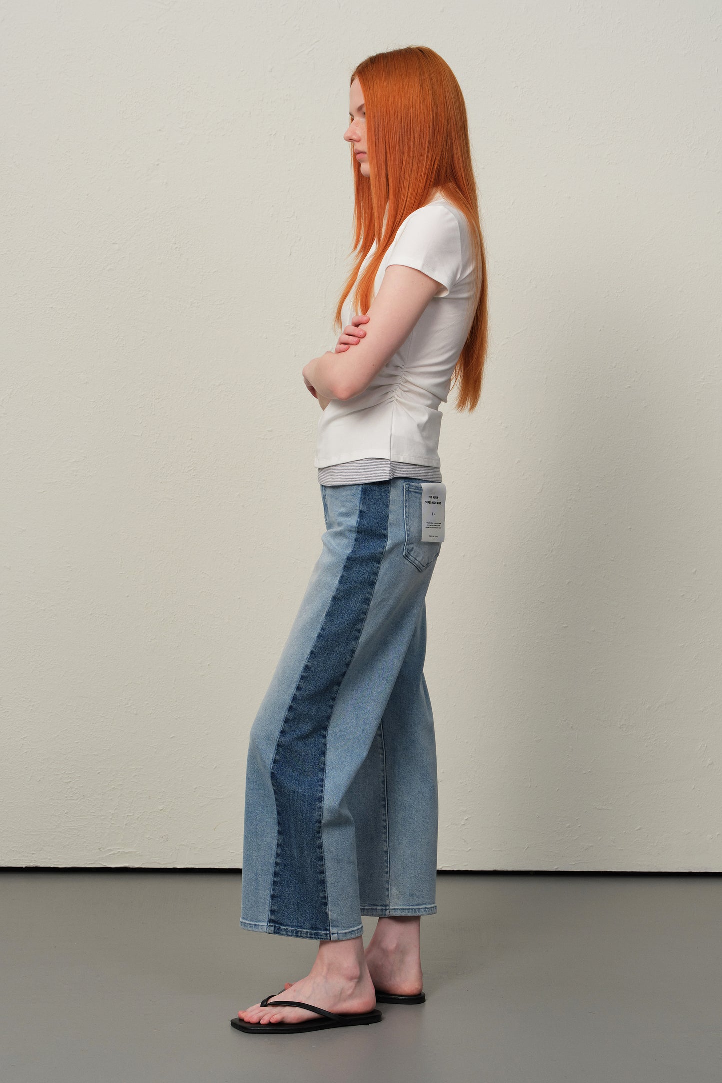 SUPER HIGH RISE PIECED BARREL CROPPED JEANS ESFO620X02