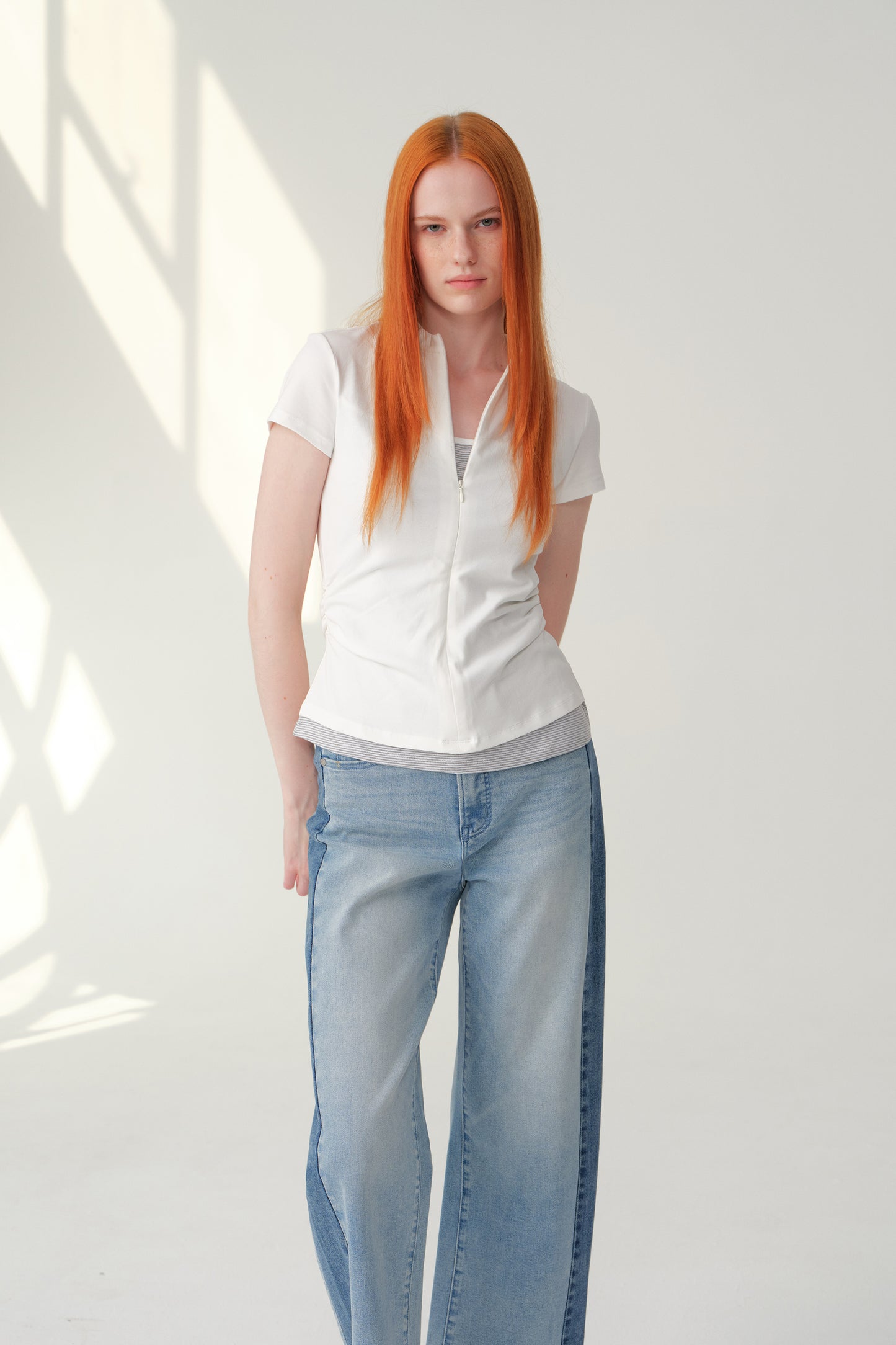 SUPER HIGH RISE PIECED BARREL CROPPED JEANS ESFO620X02