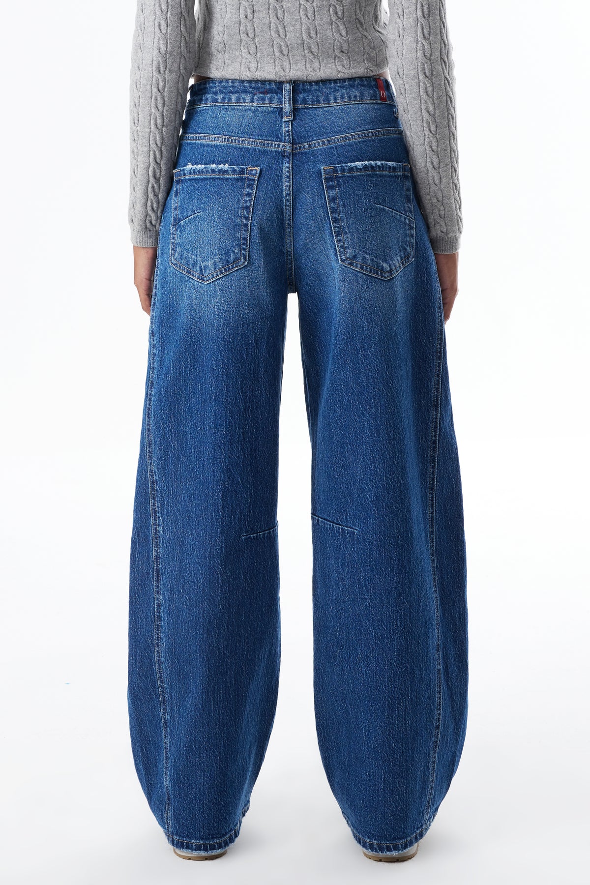 HIGH RISE CURVY DARTED BARREL FULL JEANS ESFO640X06