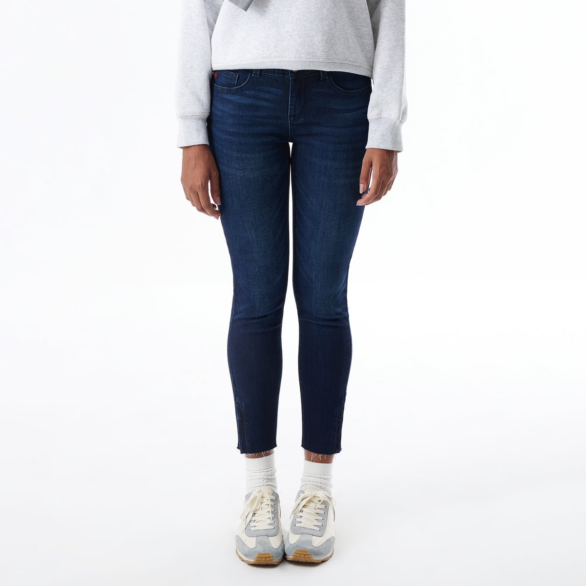 Plus Size Low Rise Skinny Cropped Jeans ESFS640203-P