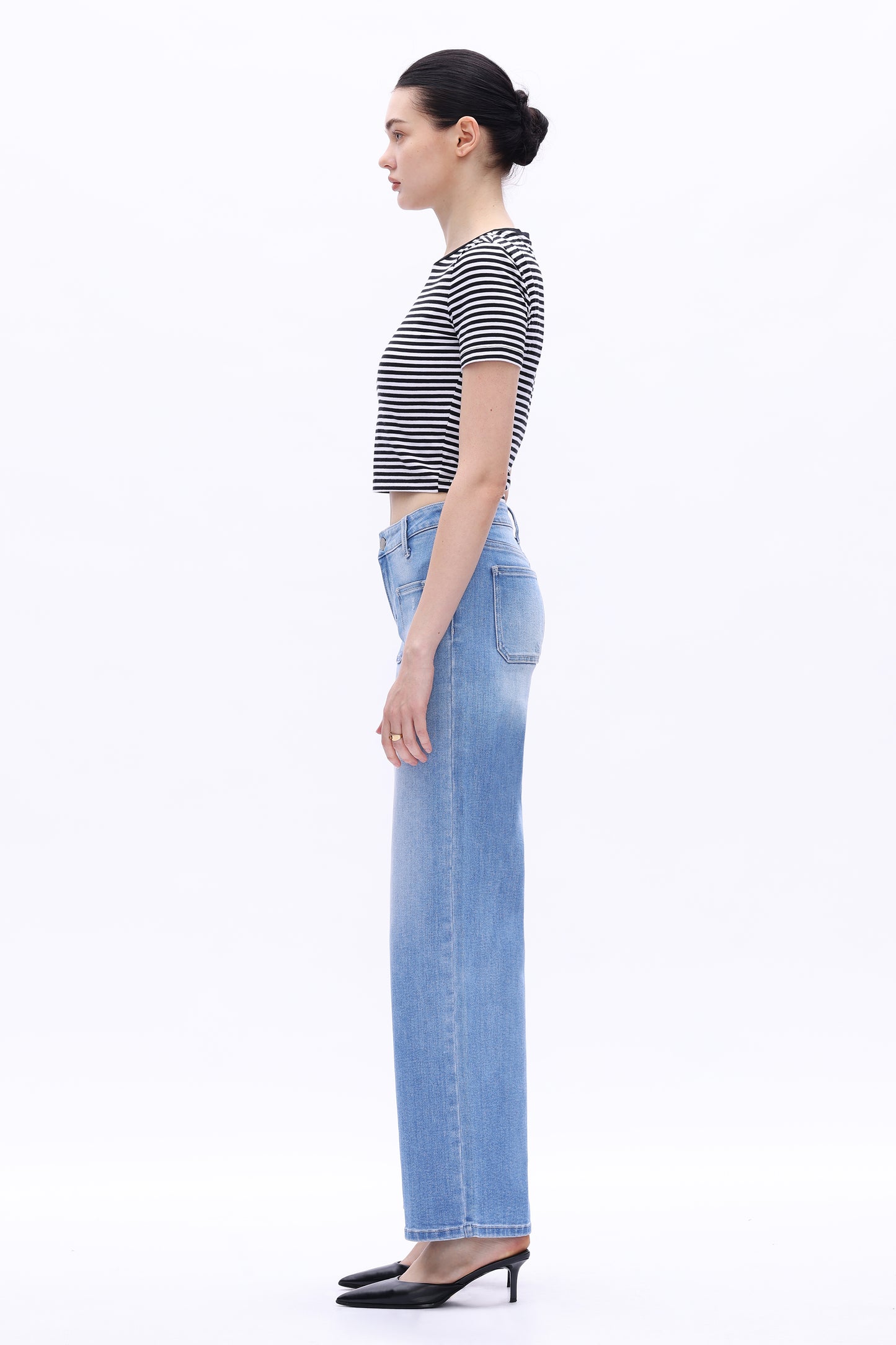Mid Rise Wide Leg Front Patch Pockets Denim Jeans OSW8018