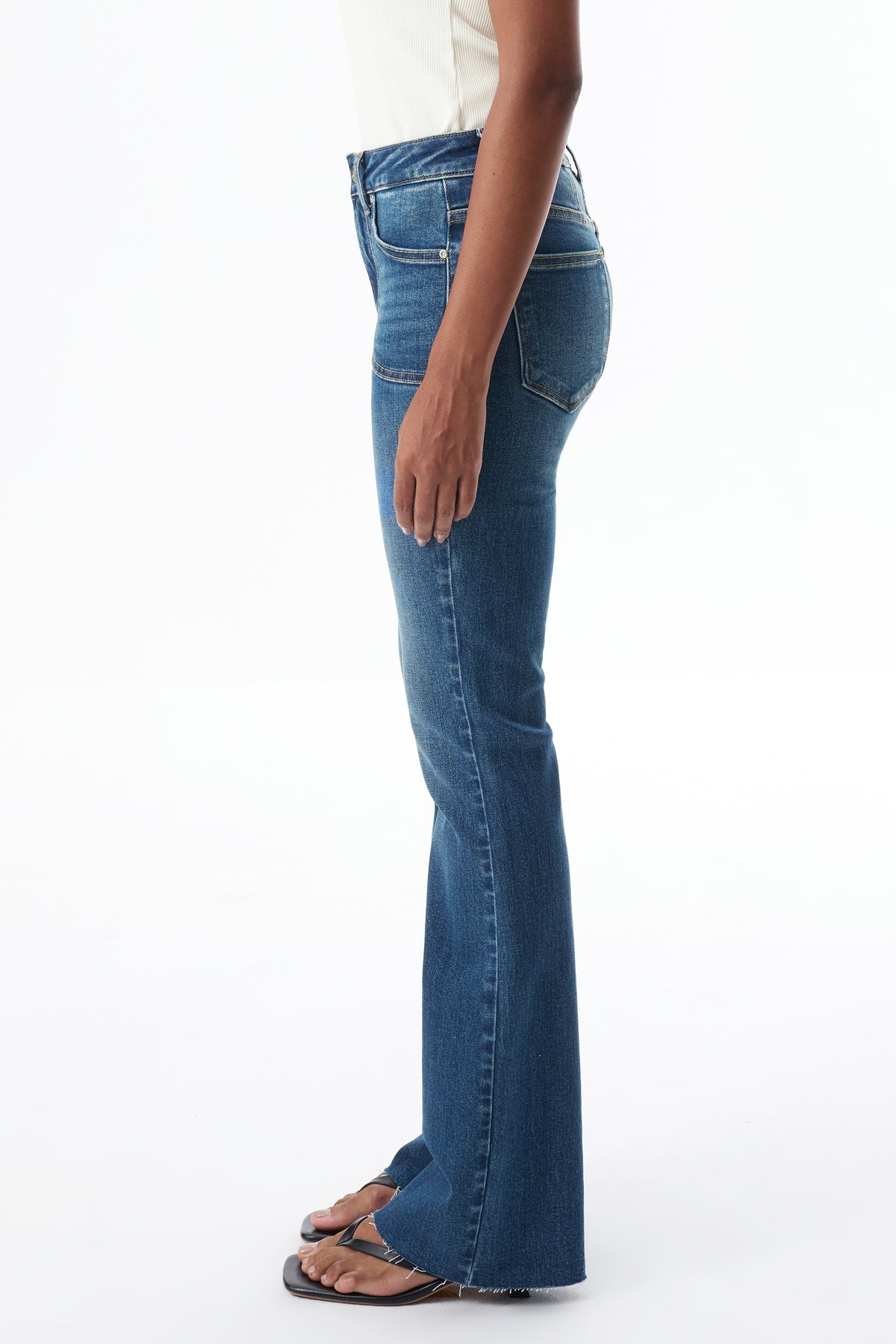 The Nova High Rise Bootcut Full Jeans ESFF640111