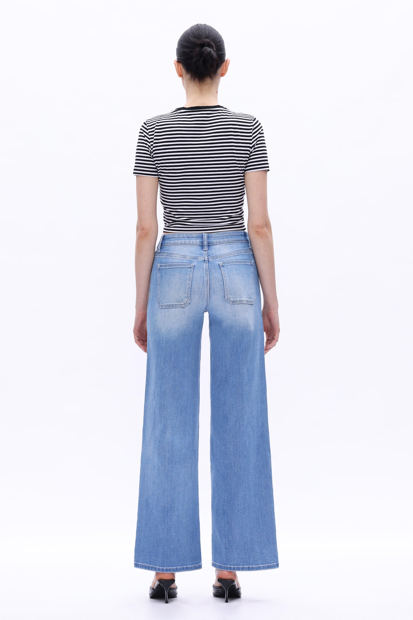 Mid Rise Wide Leg Front Patch Pockets Denim Jeans OSW8018