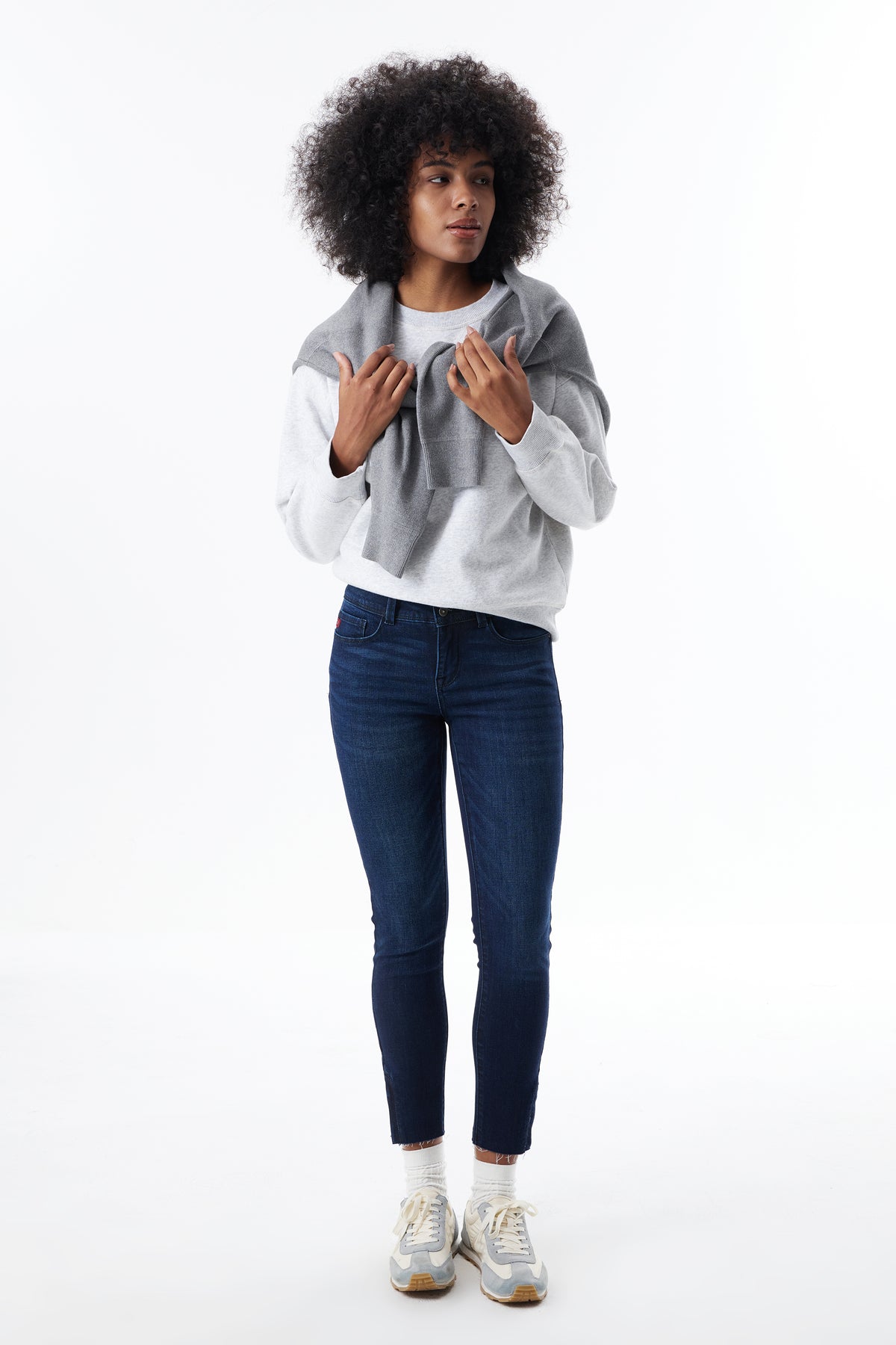 The Luna Low Rise Skinny Cropped Jeans ESFS640203