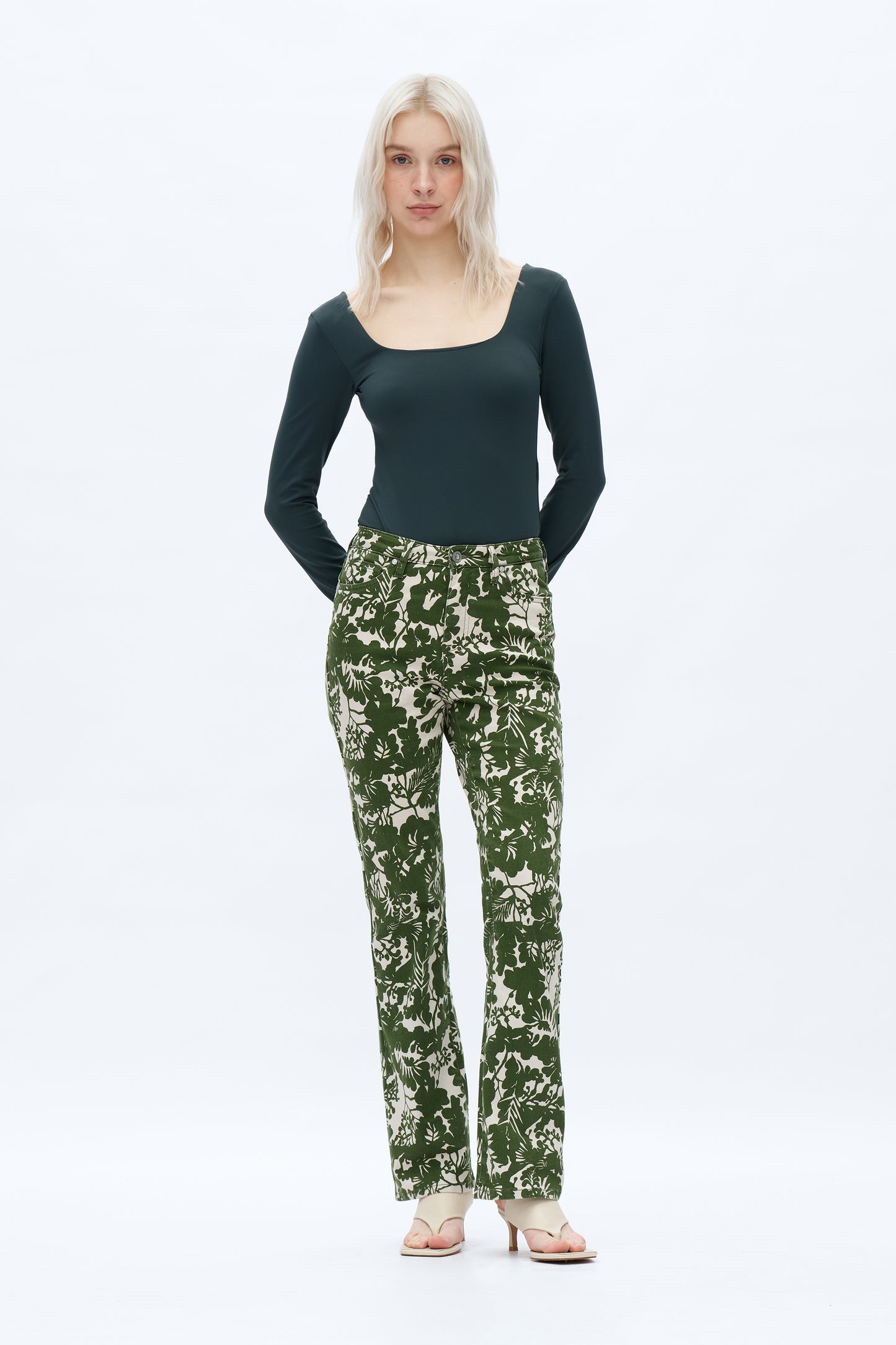 High-Waisted High Stretch Bootcut Floral Print Jeans OSF1136