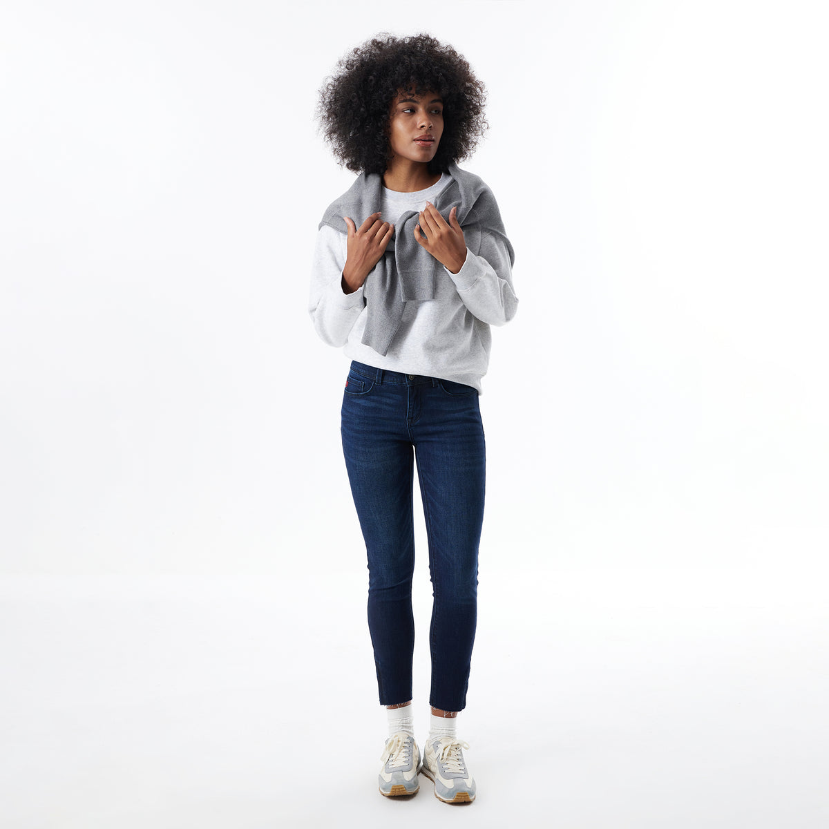Plus Size Low Rise Skinny Cropped Jeans ESFS640203-P