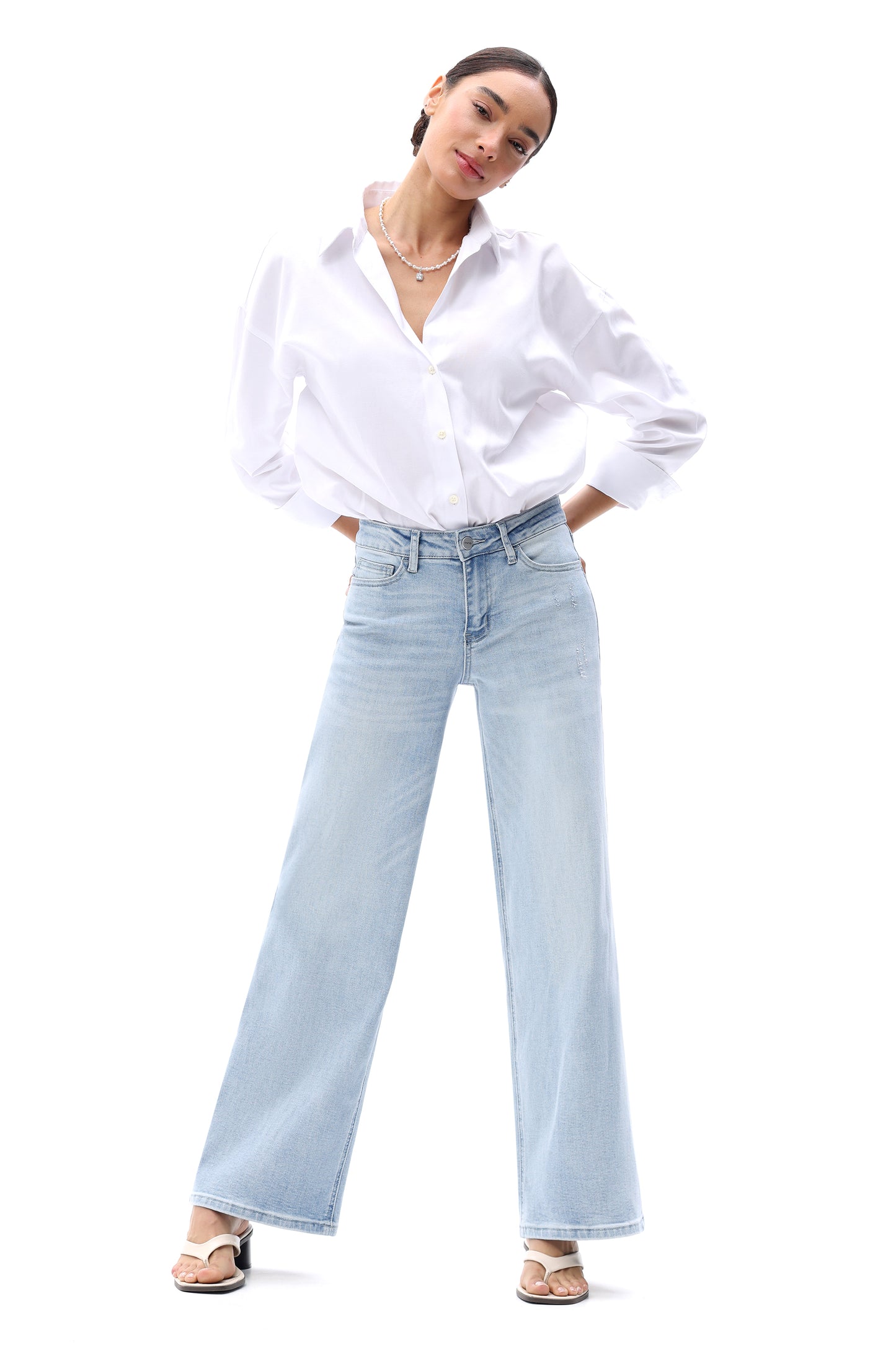 BBL Mid Rise Wide Leg Relaxed Jeans BG8001