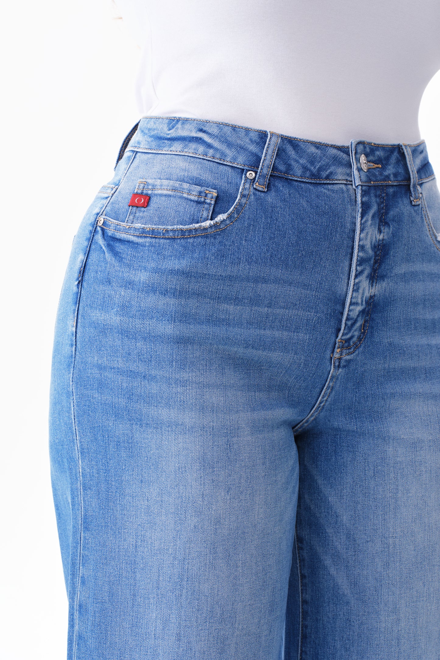 Plus Mid High Rise Cuffed Wide Leg Ankle Jeans ESFW620808-P