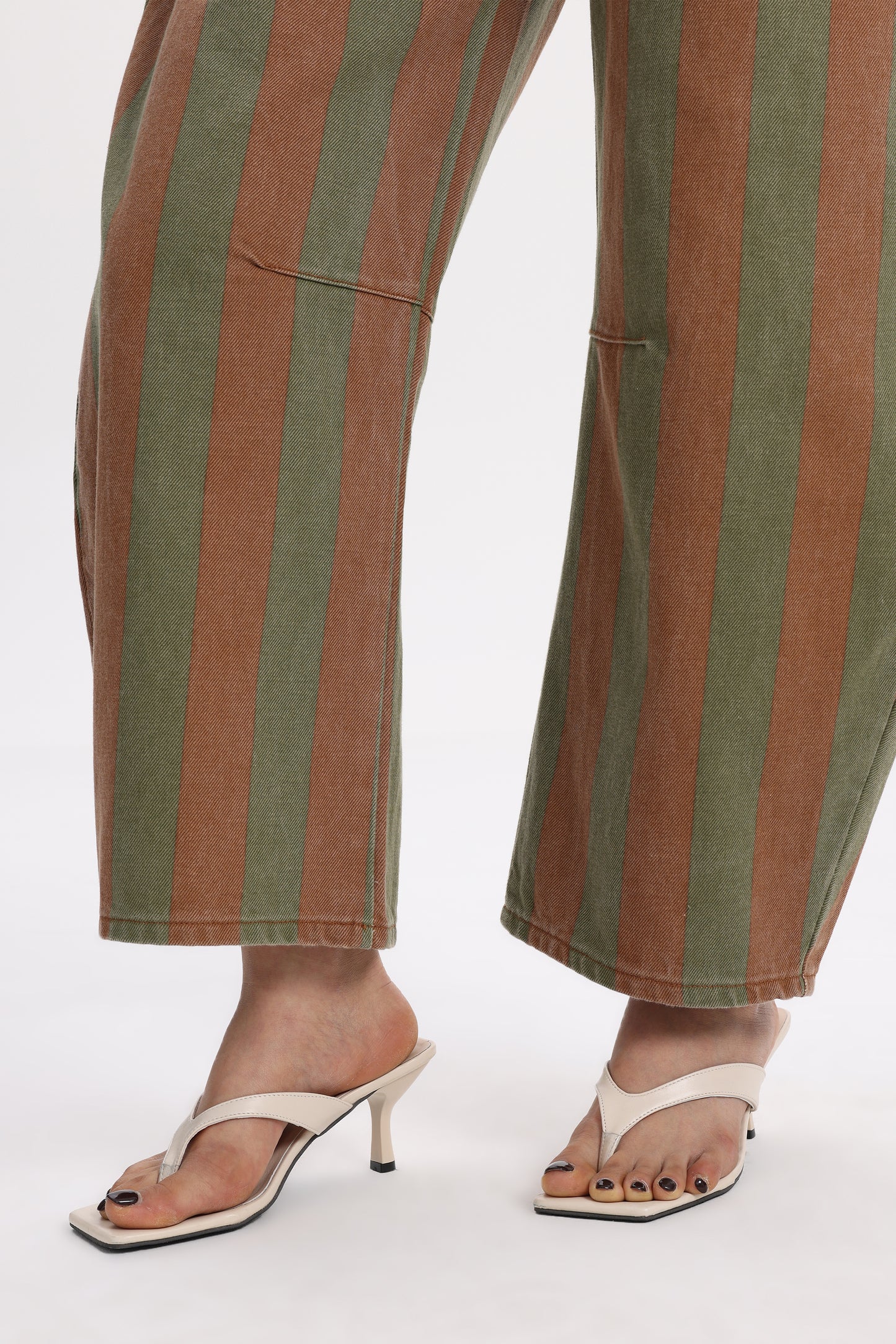 Baggy Bohemia Mid Rise Barrel Print Pants OSOX011