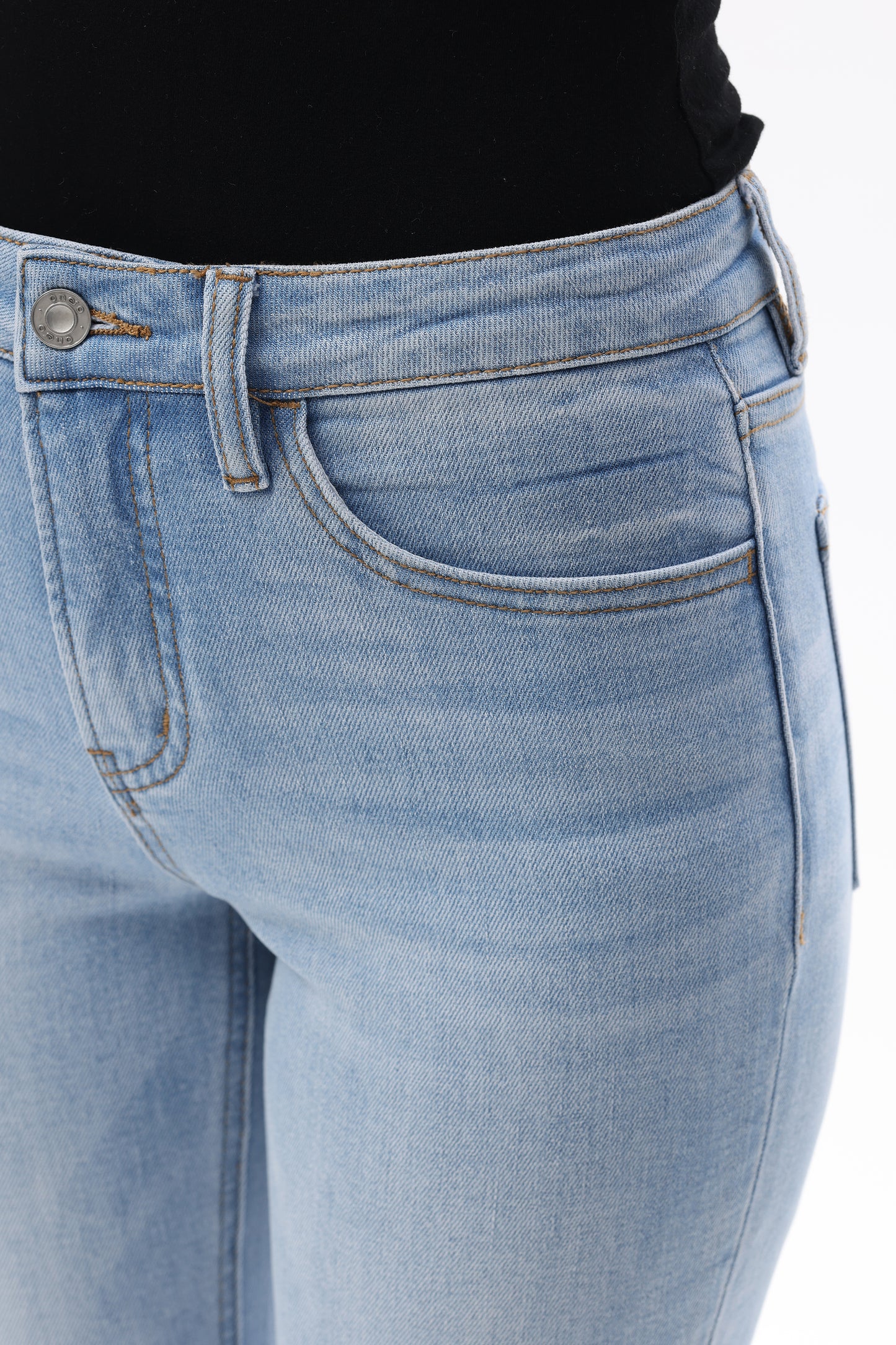 Mid Rise Raw Frayed Hem Ankle Bootcut Jeans OSF1142