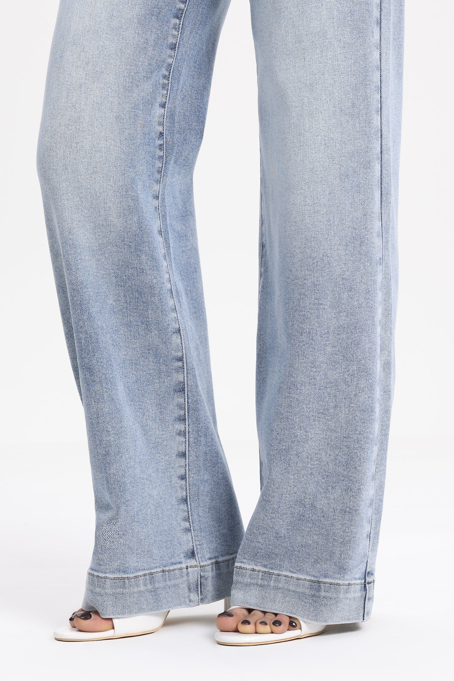Modern Silhouette Super High Rise Wide Leg Jeans OSW8146