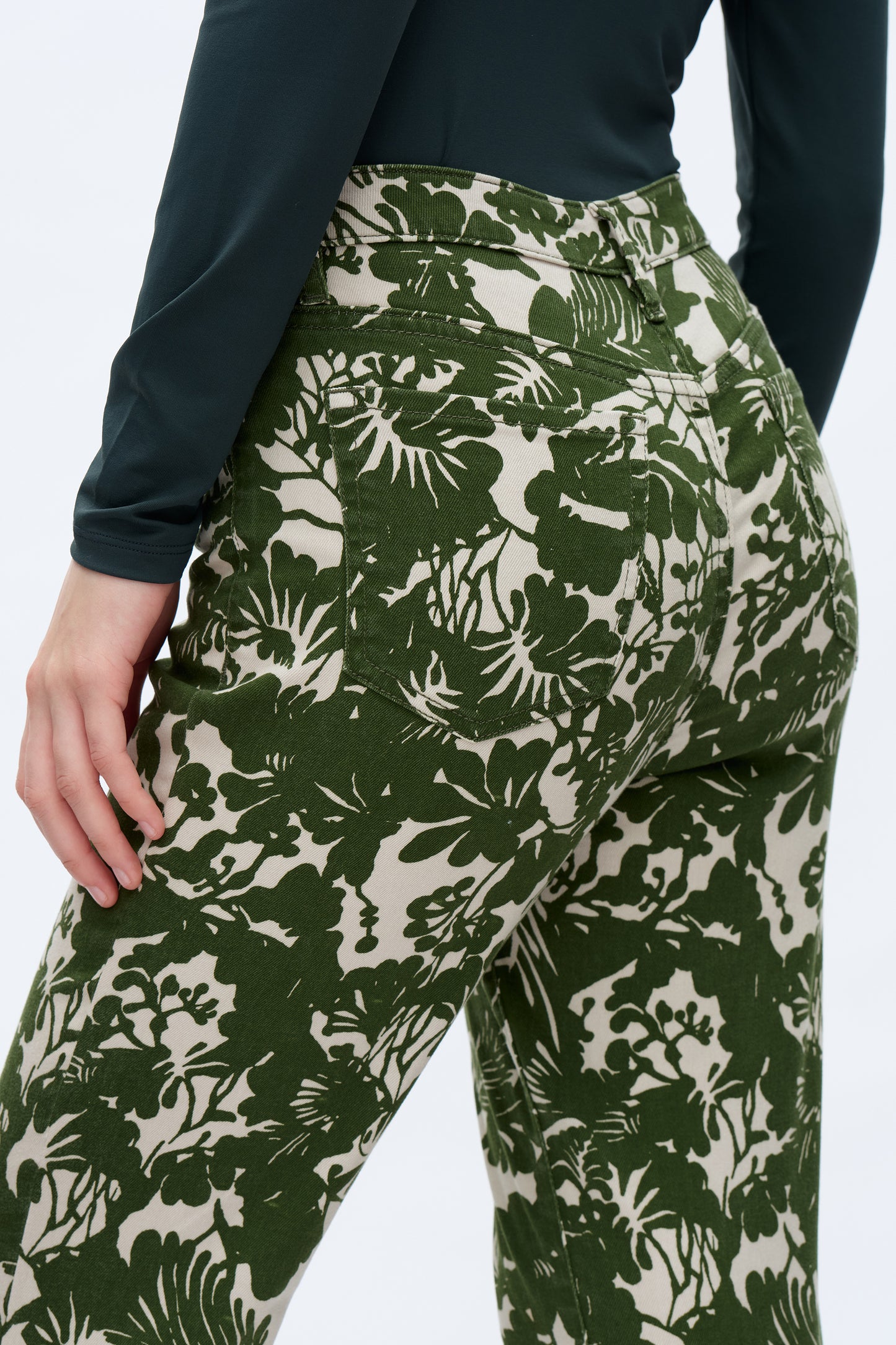 High-Waisted High Stretch Bootcut Floral Print Jeans OSF1136