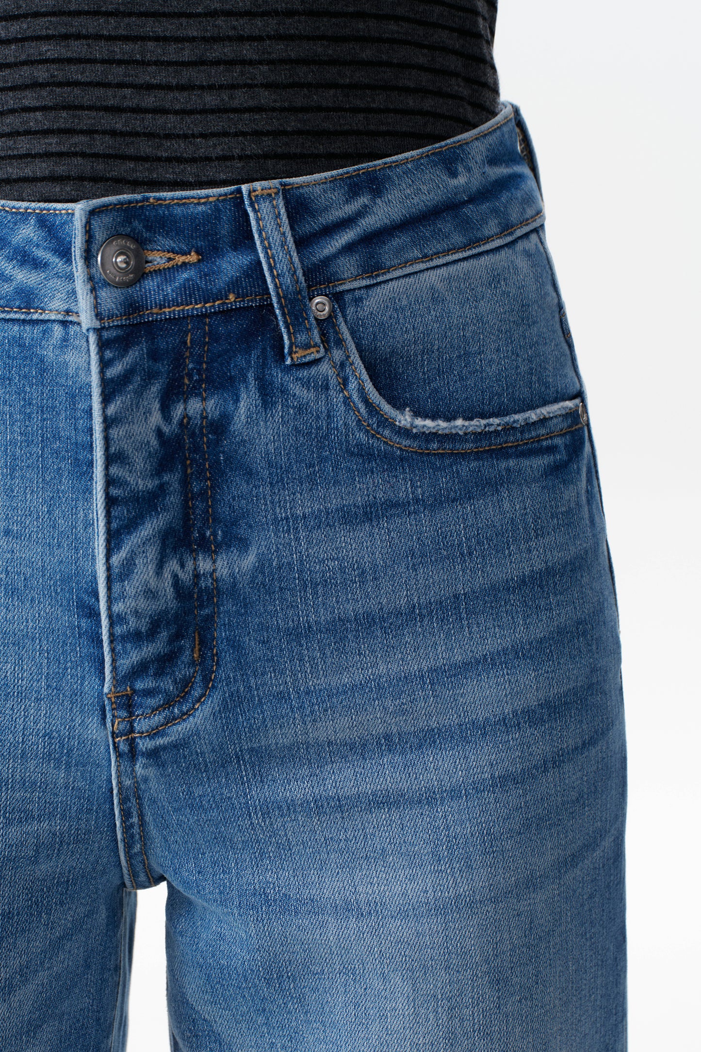 Mid High Rise Cuffed Wide Leg Ankle Jeans ESFW620808