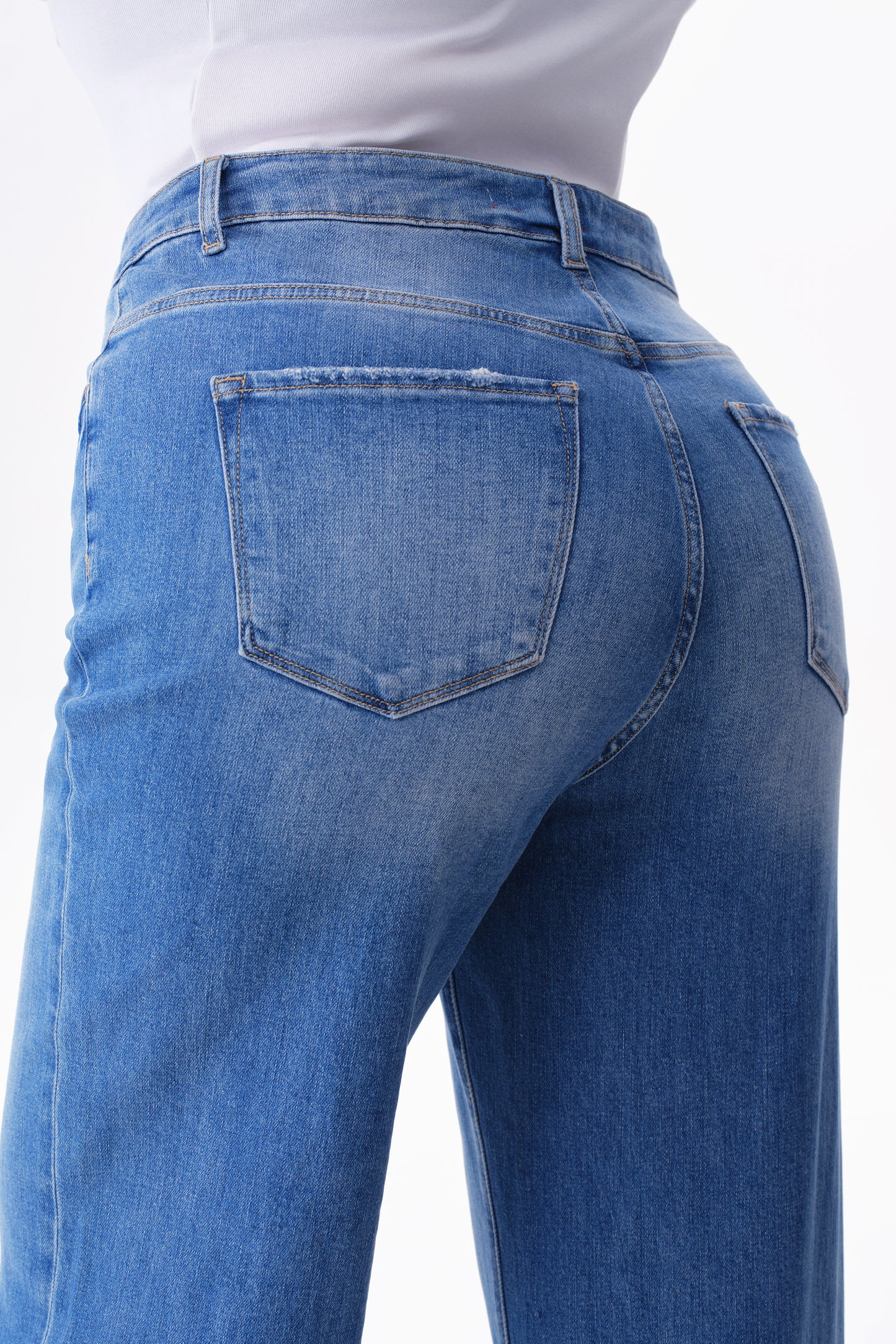 Plus Mid High Rise Cuffed Wide Leg Ankle Jeans ESFW620808-P
