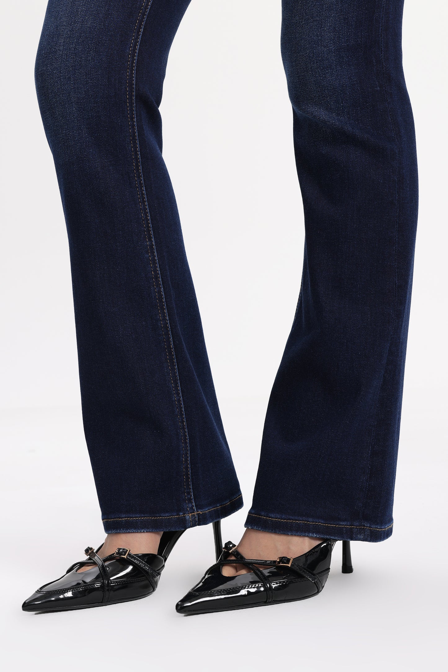 Mid Rise Bootcut Denim Jeans OSF1150