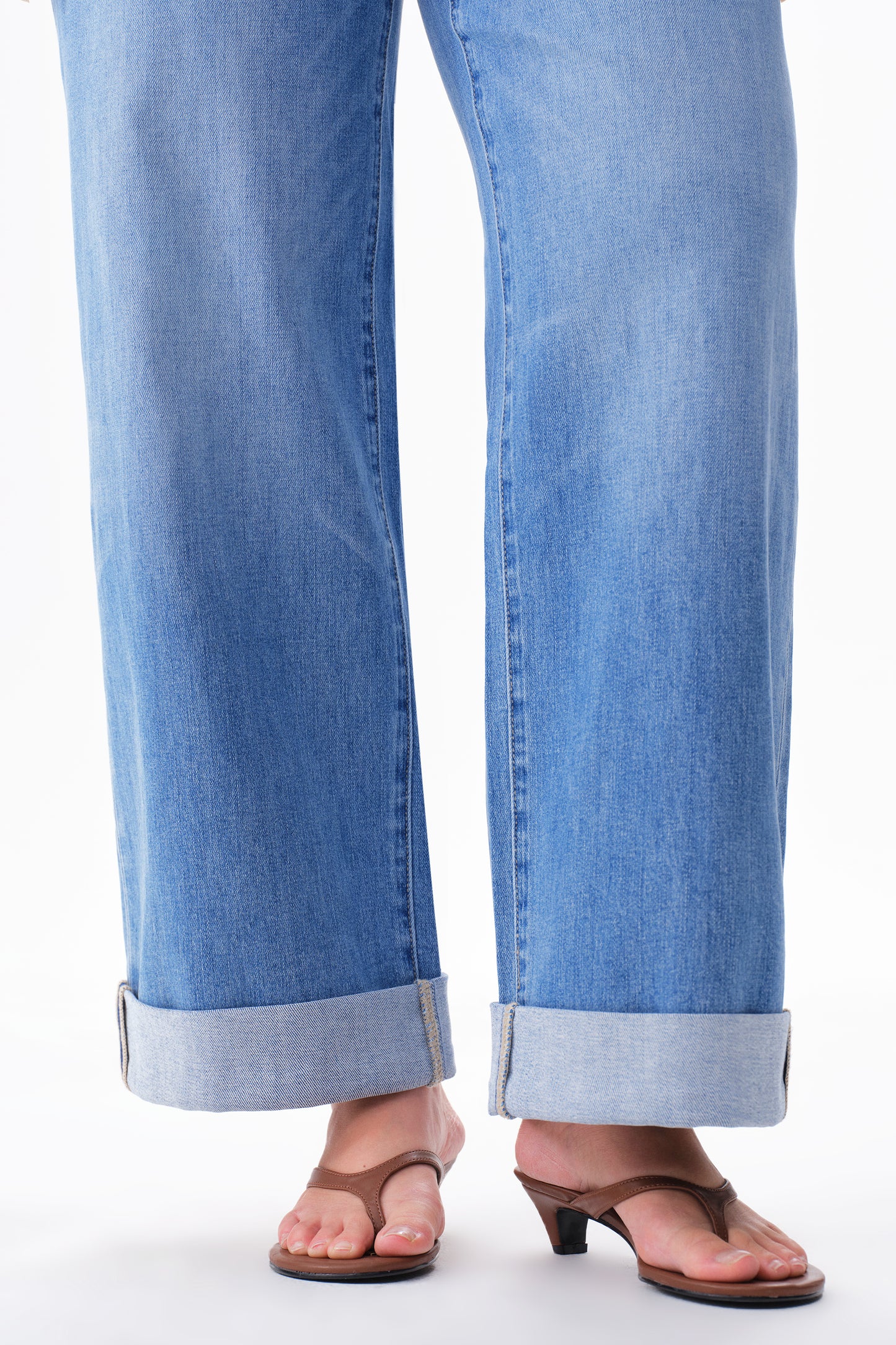 Plus Mid High Rise Cuffed Baggy Wide Leg Full Jeans ESFW620839-P