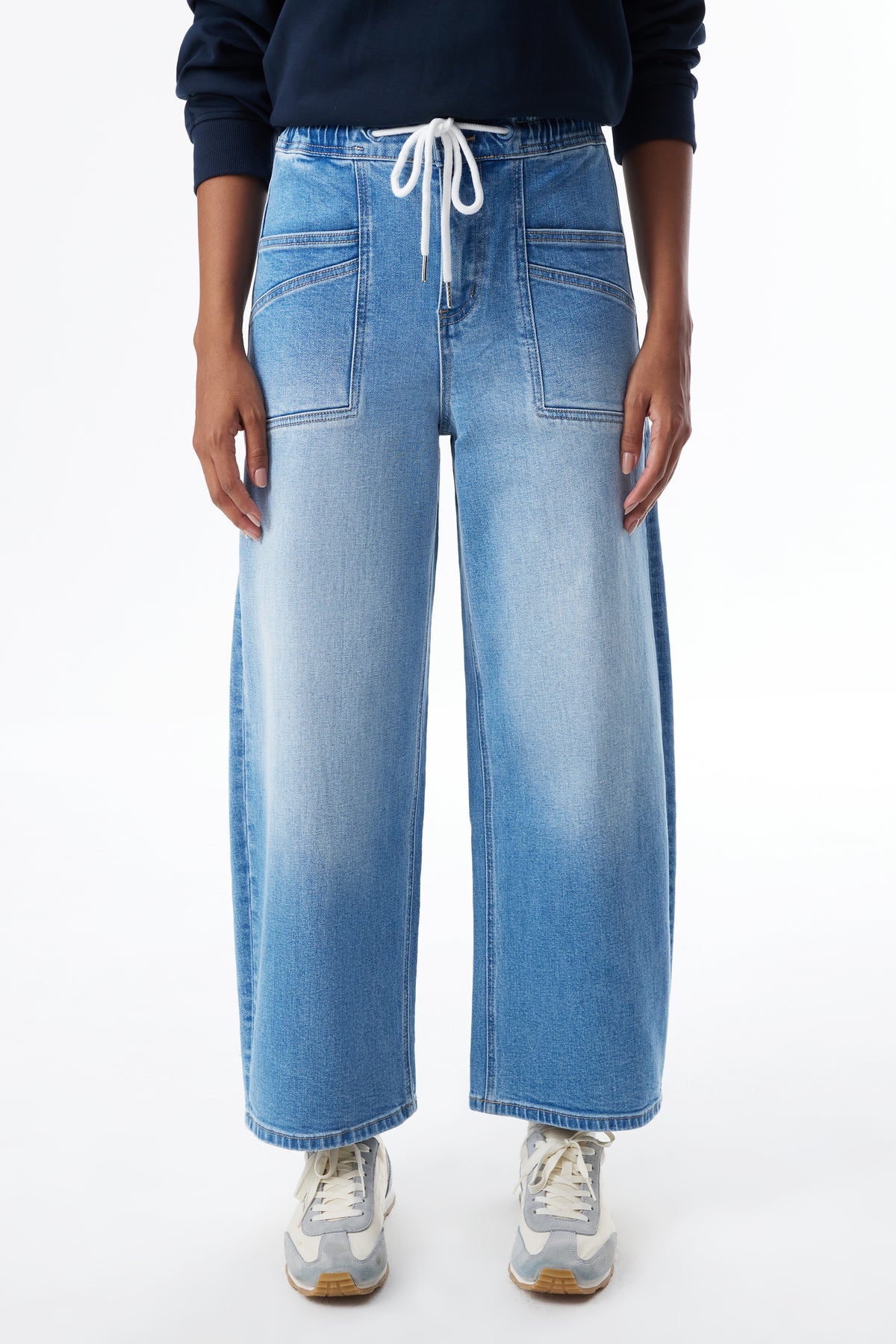 Super High Rise Elastic Waistband Barrel Cropped Jeans ESFO630X04
