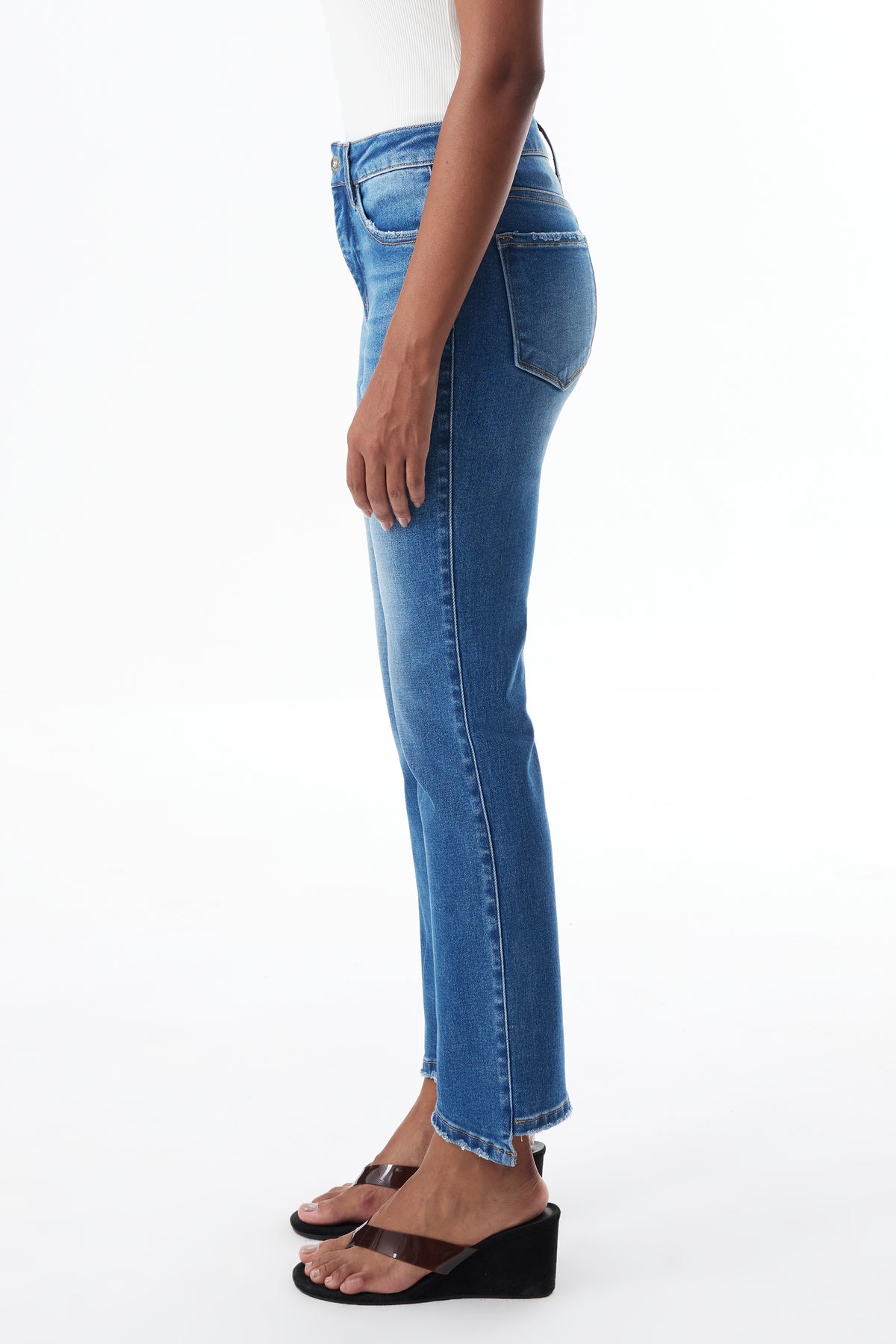 HIGH RISE STRAIGHT CROPPED JEANS ESFT630508