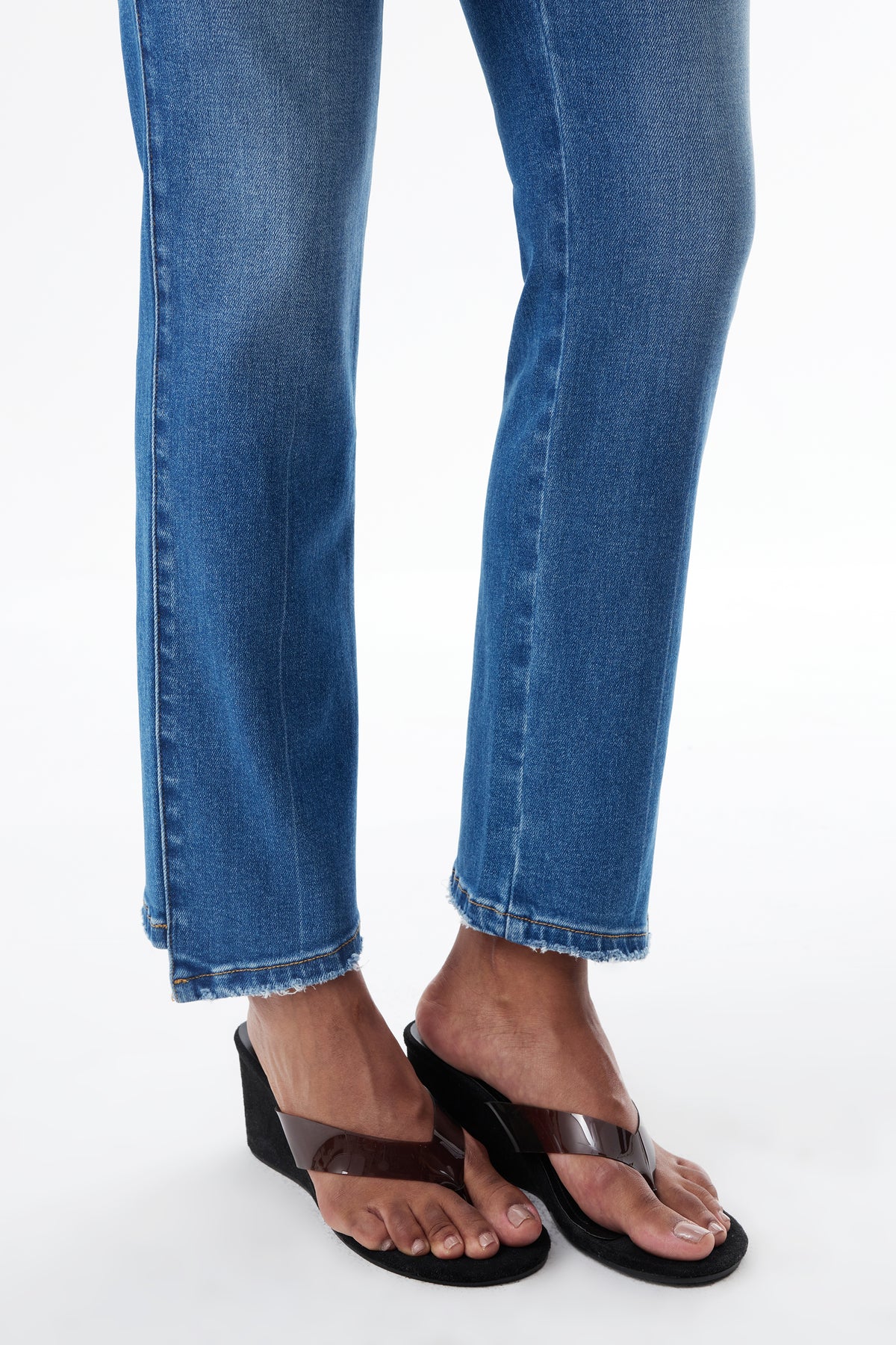 HIGH RISE STRAIGHT CROPPED JEANS ESFT630508
