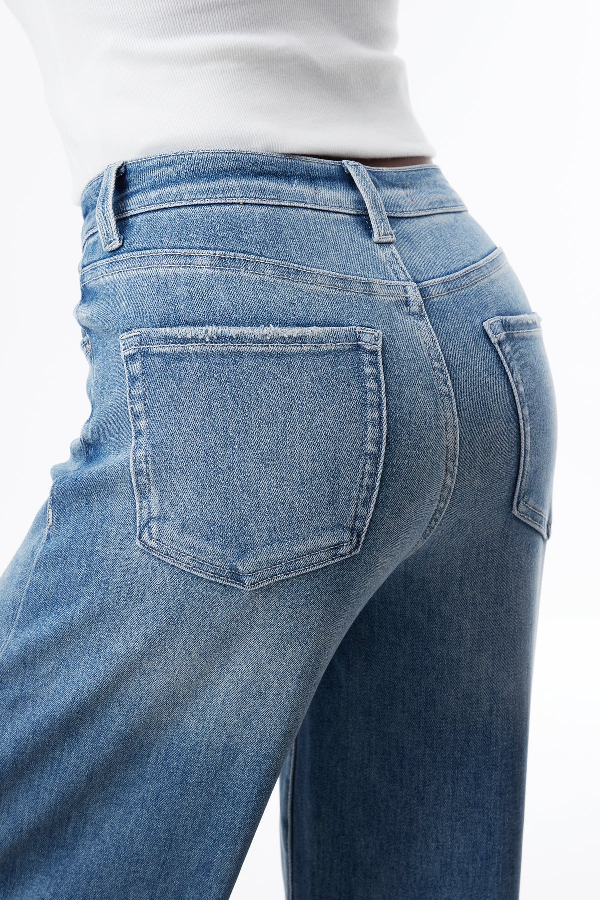High Rise Relaxed Straight Denim Jeans OST5024