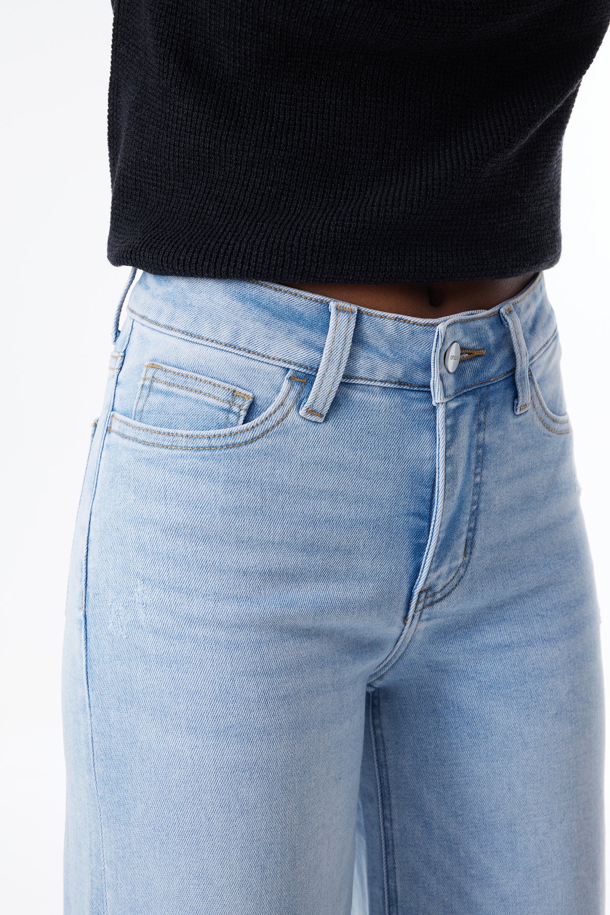 MID RISE WIDE LEG JEANS OSW8001T