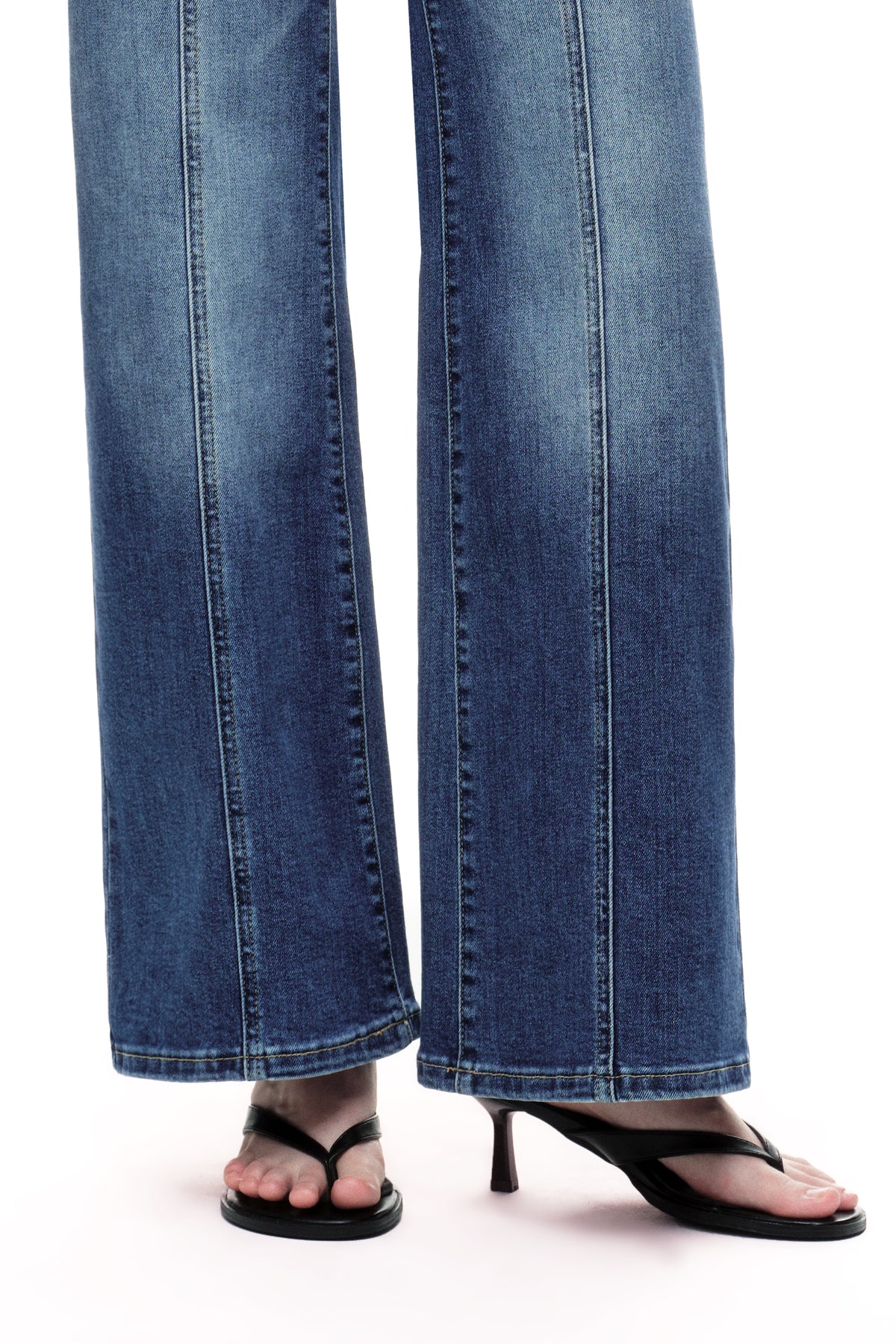 Distinctive Front Seam High Rise Wide Leg Jeans OSW8023EC