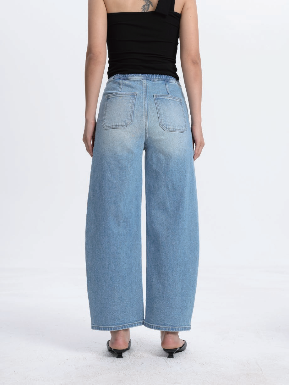 Super High Rise Elastic Waistband Barrel Cropped Jeans ESFO630X04